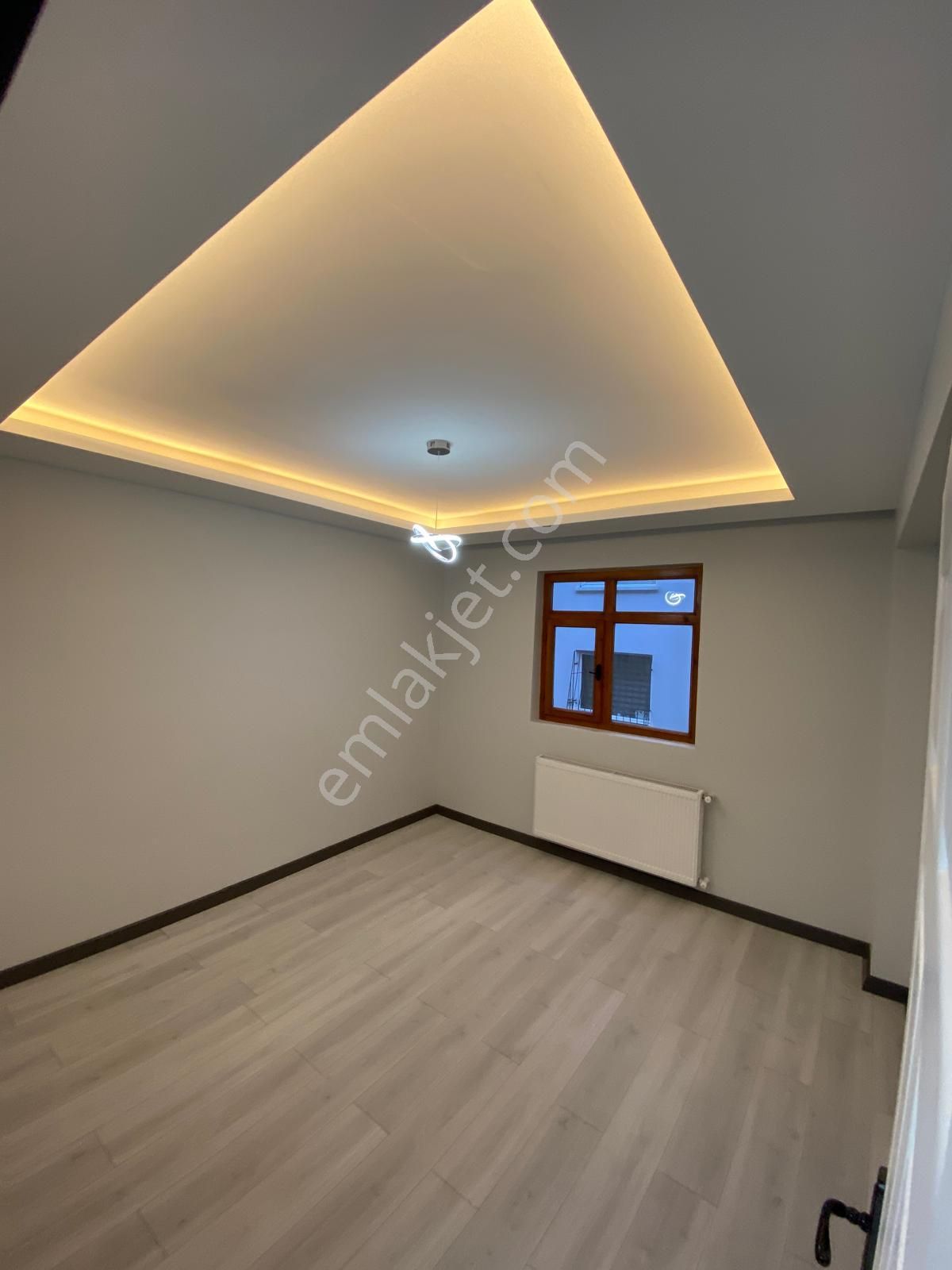 Bilgen Vatan'dan Bağlarbaşı Cadde Üzeri Megalüks Yapılı Masrafsız Asansörlü 3+1 Satılık Ön Cephe - Görsel 16