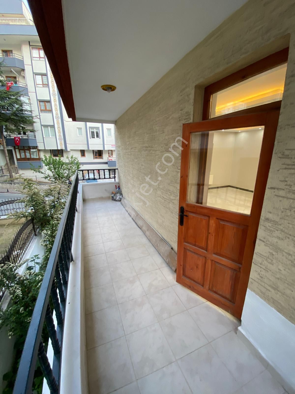 Bilgen Vatan'dan Bağlarbaşı Cadde Üzeri Megalüks Yapılı Masrafsız Asansörlü 3+1 Satılık Ön Cephe - Görsel 19