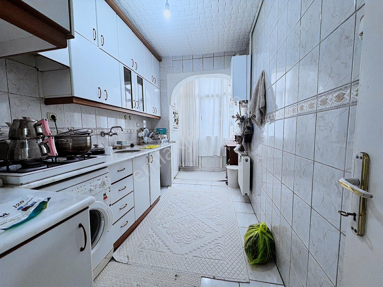 Ertuğrul Gazi Mahallesi Yatırımlık Oturumluk Satılık 3+1 Daire - Görsel 3