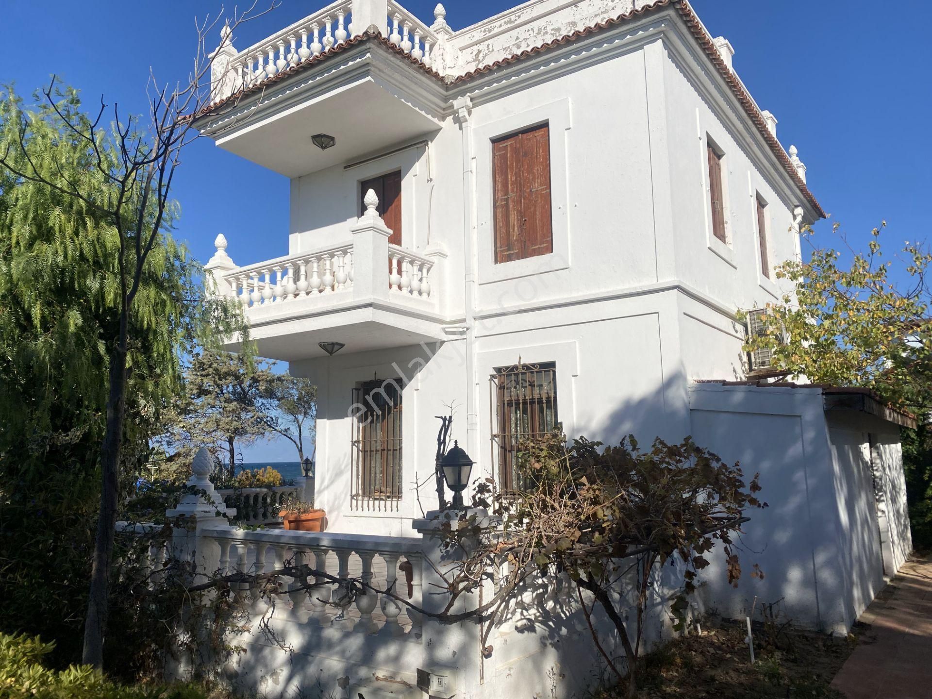 Balıkesir Ayvalık Ta Satılık Muhtesem Villa.denize Sıfır - Görsel 8