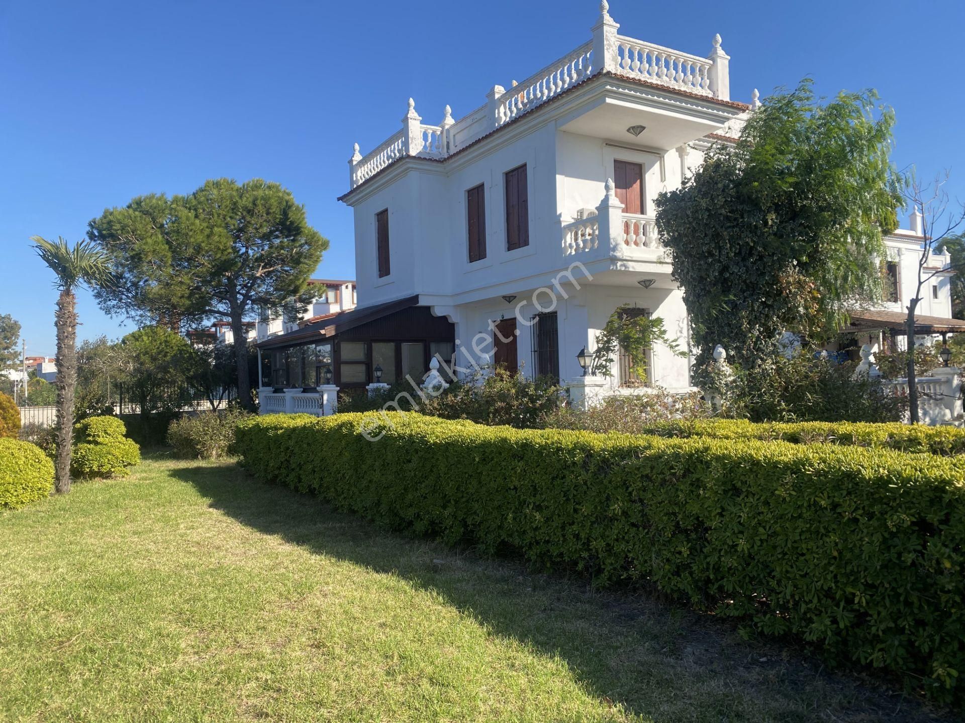 Balıkesir Ayvalık Ta Satılık Muhtesem Villa.denize Sıfır - Görsel 2