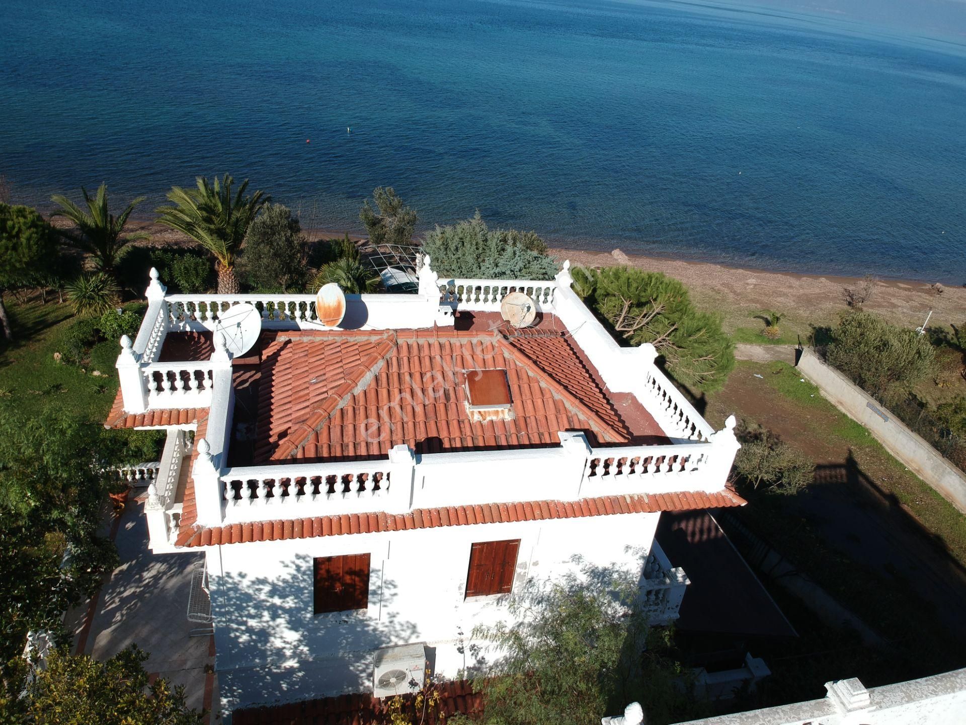 Balıkesir Ayvalık Ta Satılık Muhtesem Villa.denize Sıfır - Görsel 11