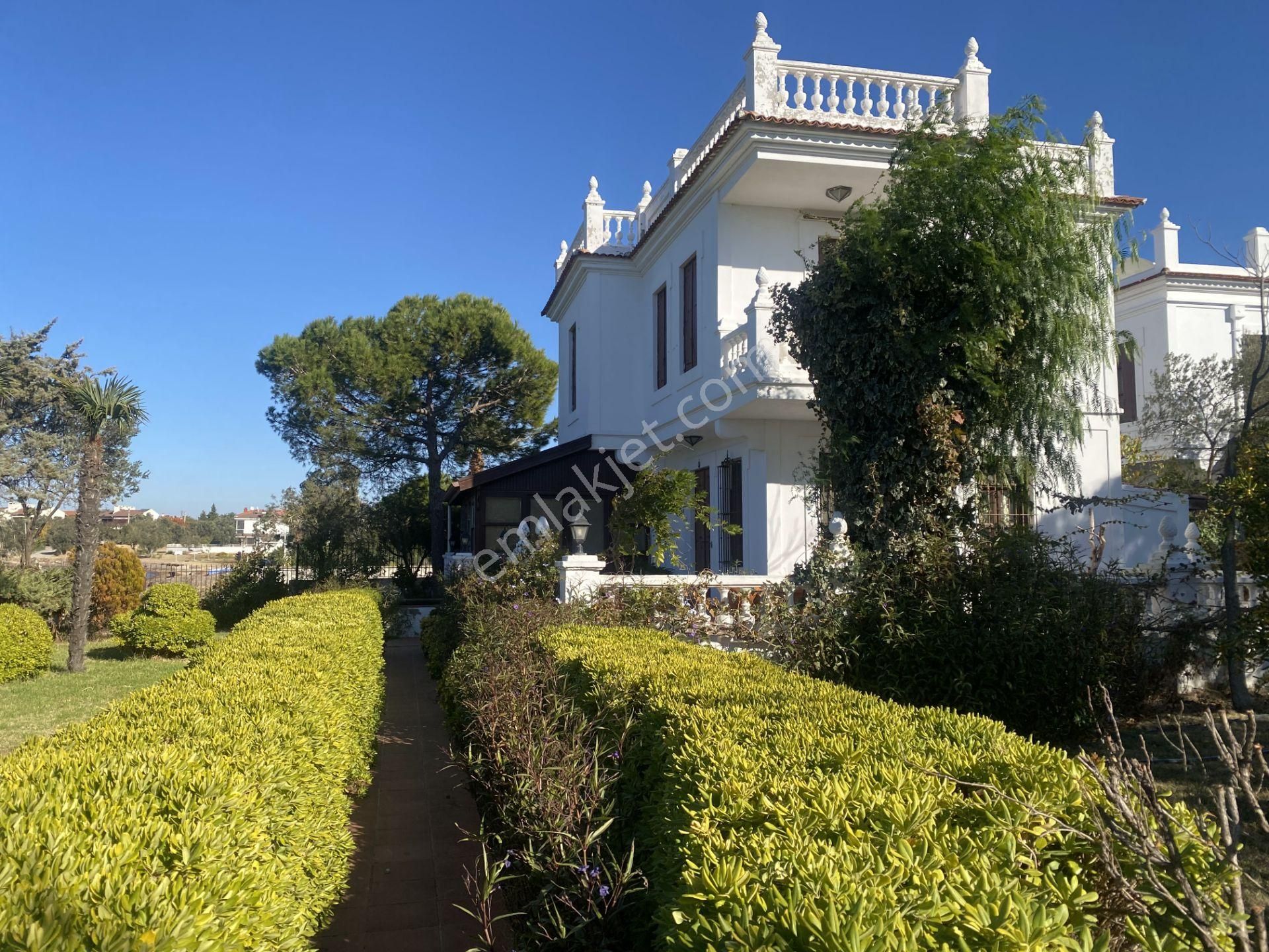 Balıkesir Ayvalık Ta Satılık Muhtesem Villa.denize Sıfır - Görsel 17