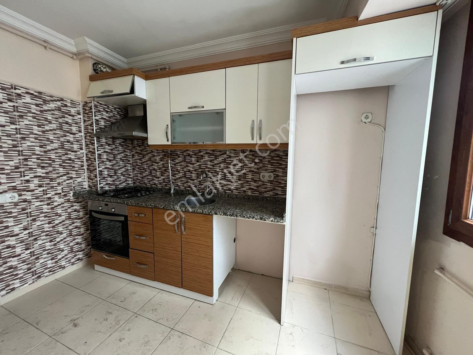 Yeşilyurt Ordu Caddesi Yakını 3+1 Yenibina Asansörlü Arakat Otoparklı - Görsel 12