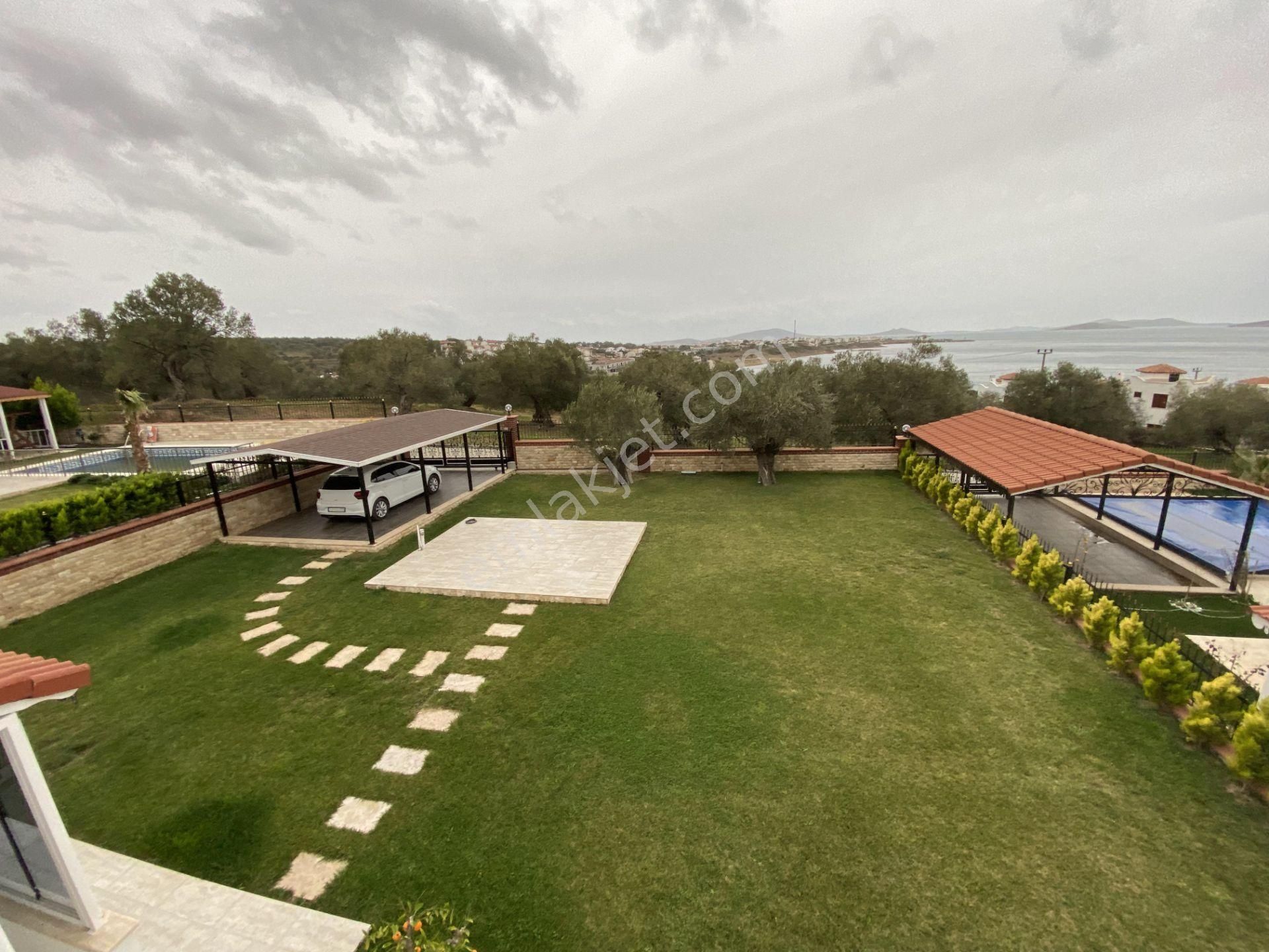 Balıkesir Ayvalık Ta Satılık Villa.denize 90 Metre Mesafede - Görsel 2