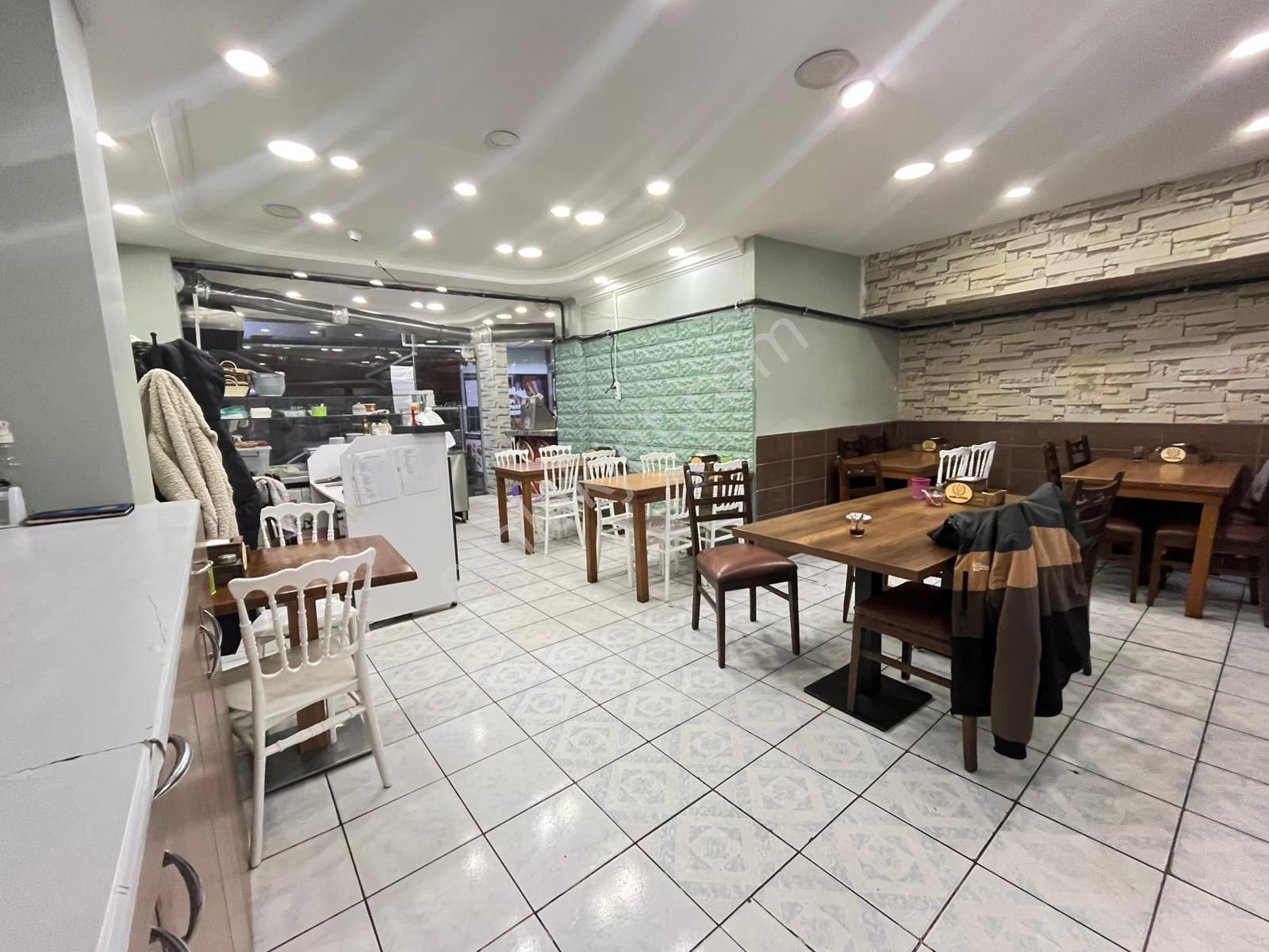 Özgürlük Caddesi Üzerinde Devren Kiralık Lokanta – Hazır Kurulu Sistem
