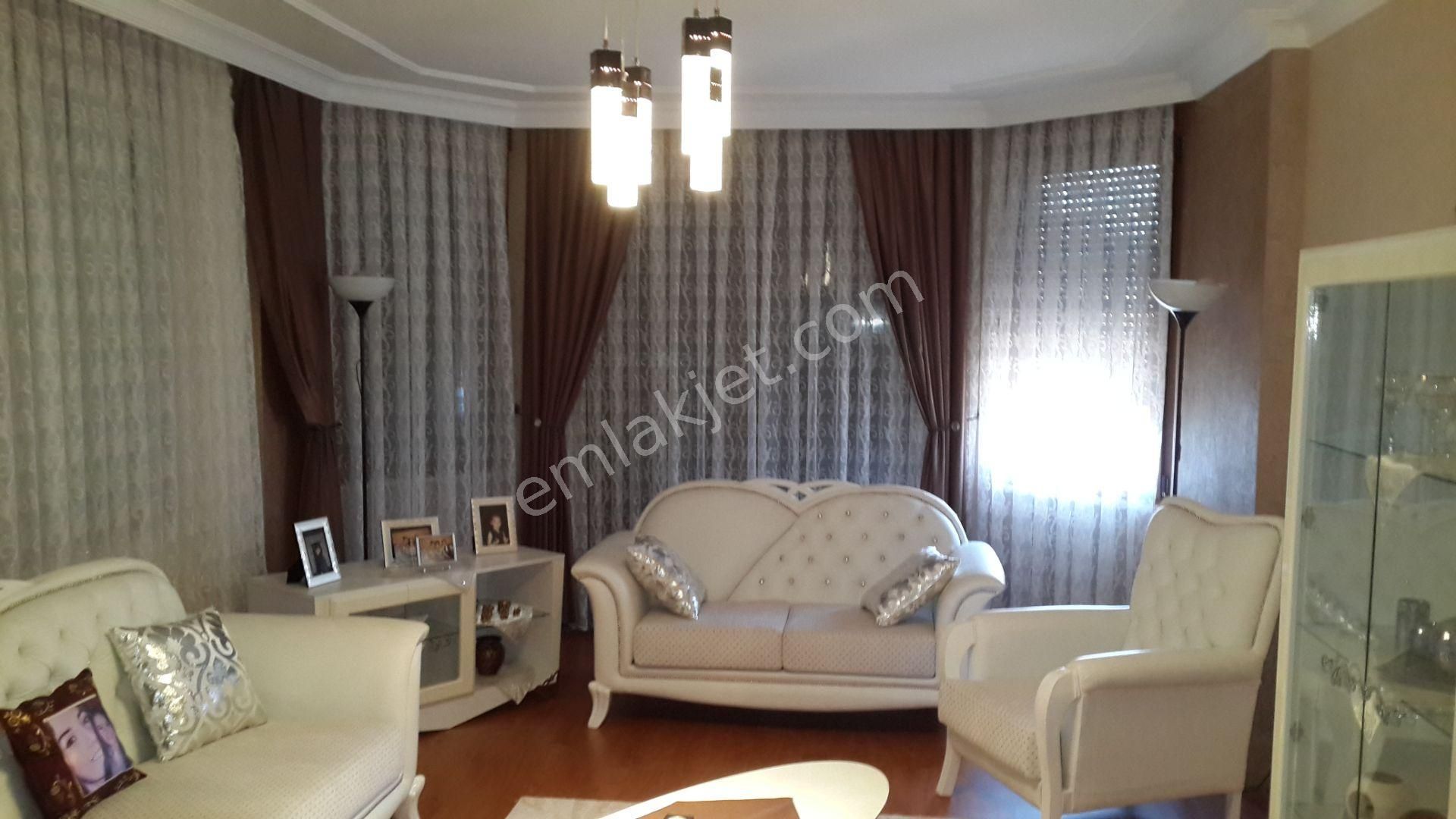 Ayvalikta Satilik Mukemmel Tripleks Villa - Görsel 5