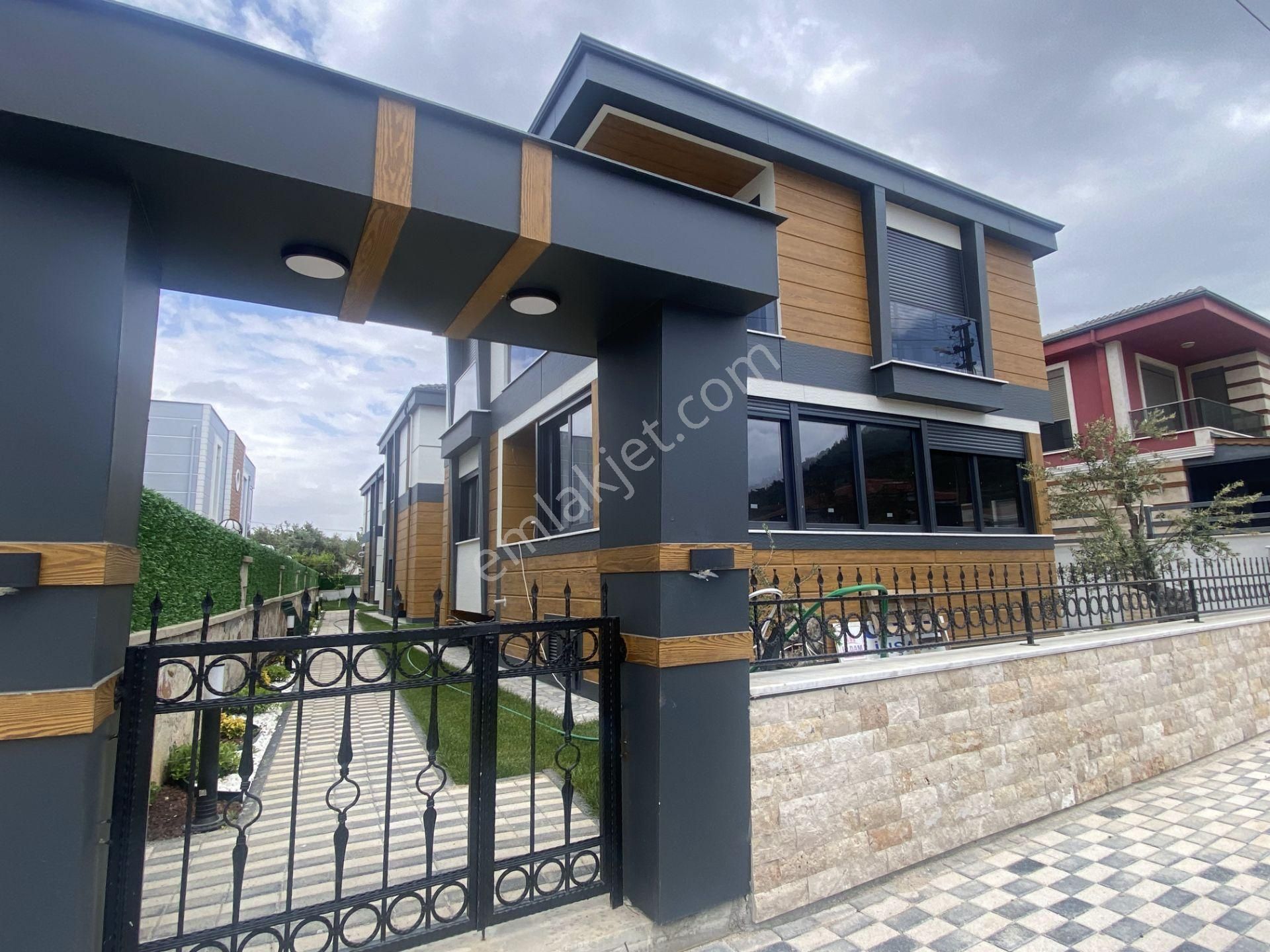 Balıkesir Ayvalık Camlık Ta Satılık Mustakil Villa - Görsel 2