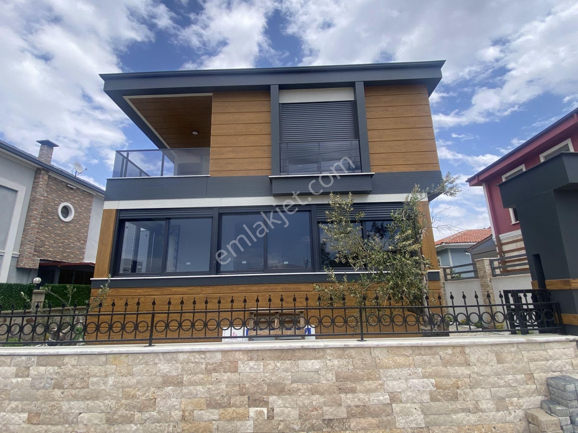 Balıkesir Ayvalık Camlık Ta Satılık Mustakil Villa - Görsel 30