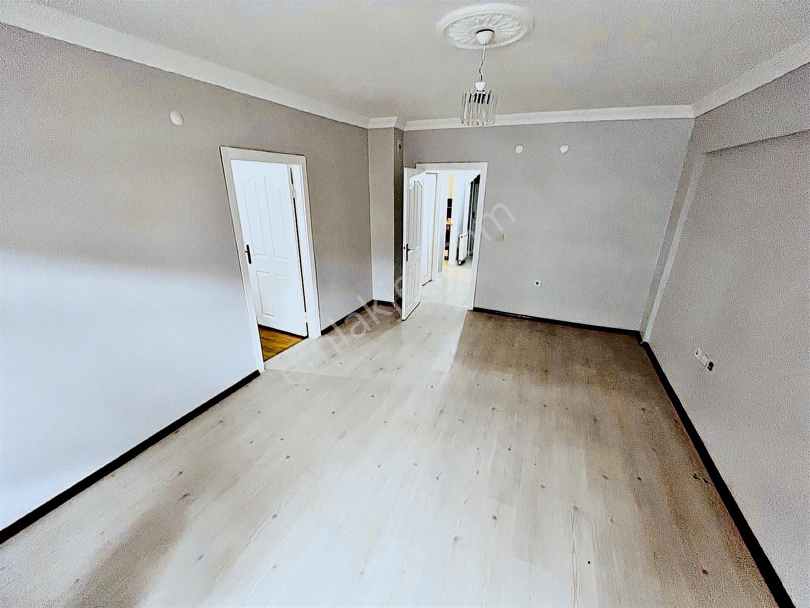 Valentia'dan Cadde Yakını Yüksek Giriş 2+1 Satılık Boş Daire !!! - Görsel 6