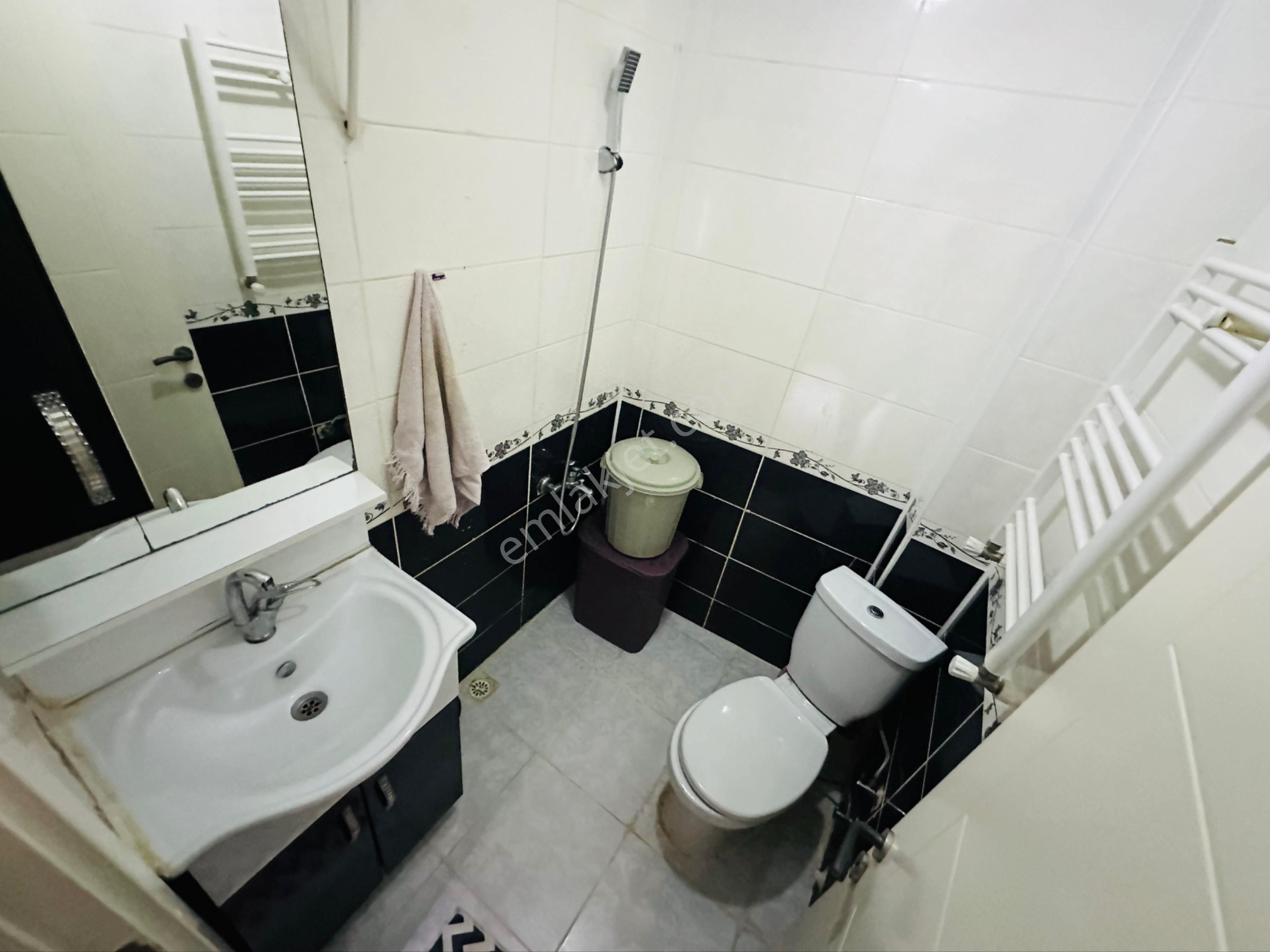 Tramvay Dibinde Caddeye Yakın 2+1 80m2 Satılık Bahçe Katı - Görsel 33