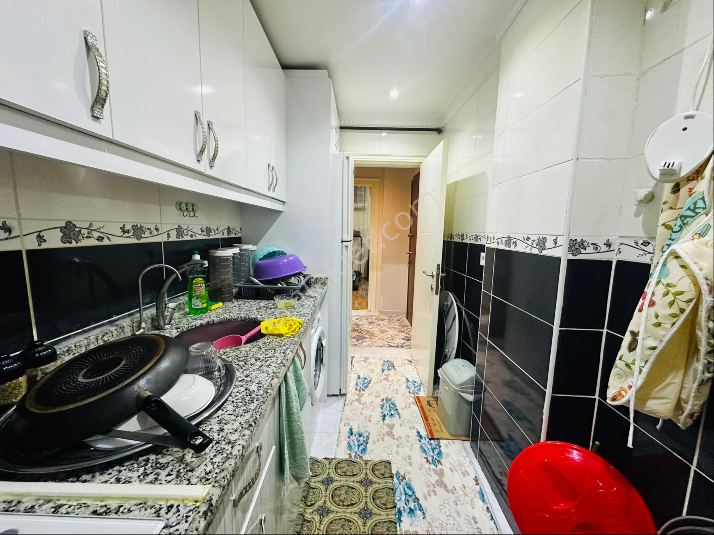 Tramvay Dibinde Caddeye Yakın 2+1 80m2 Satılık Bahçe Katı - Görsel 28