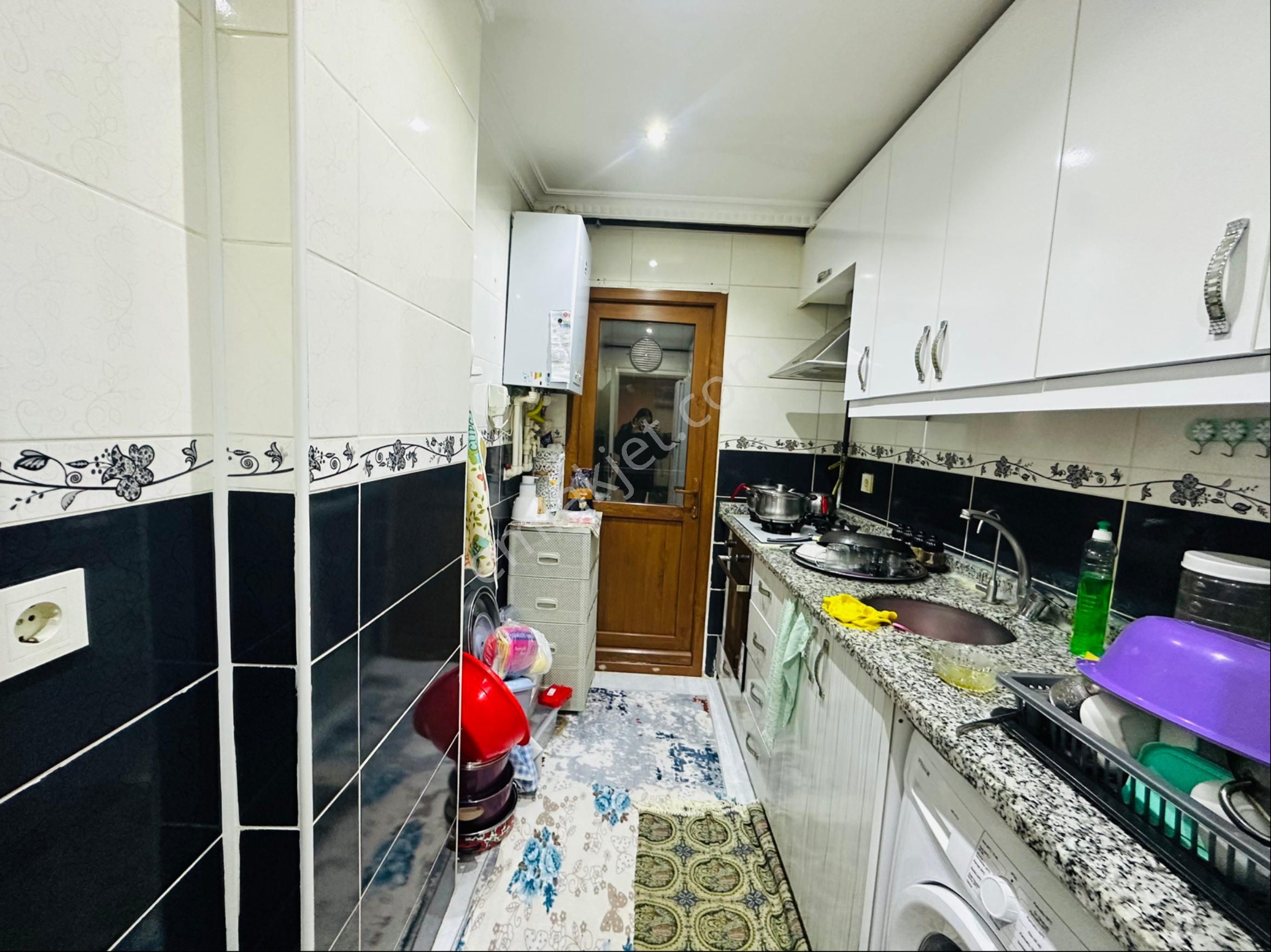Tramvay Dibinde Caddeye Yakın 2+1 80m2 Satılık Bahçe Katı - Görsel 26