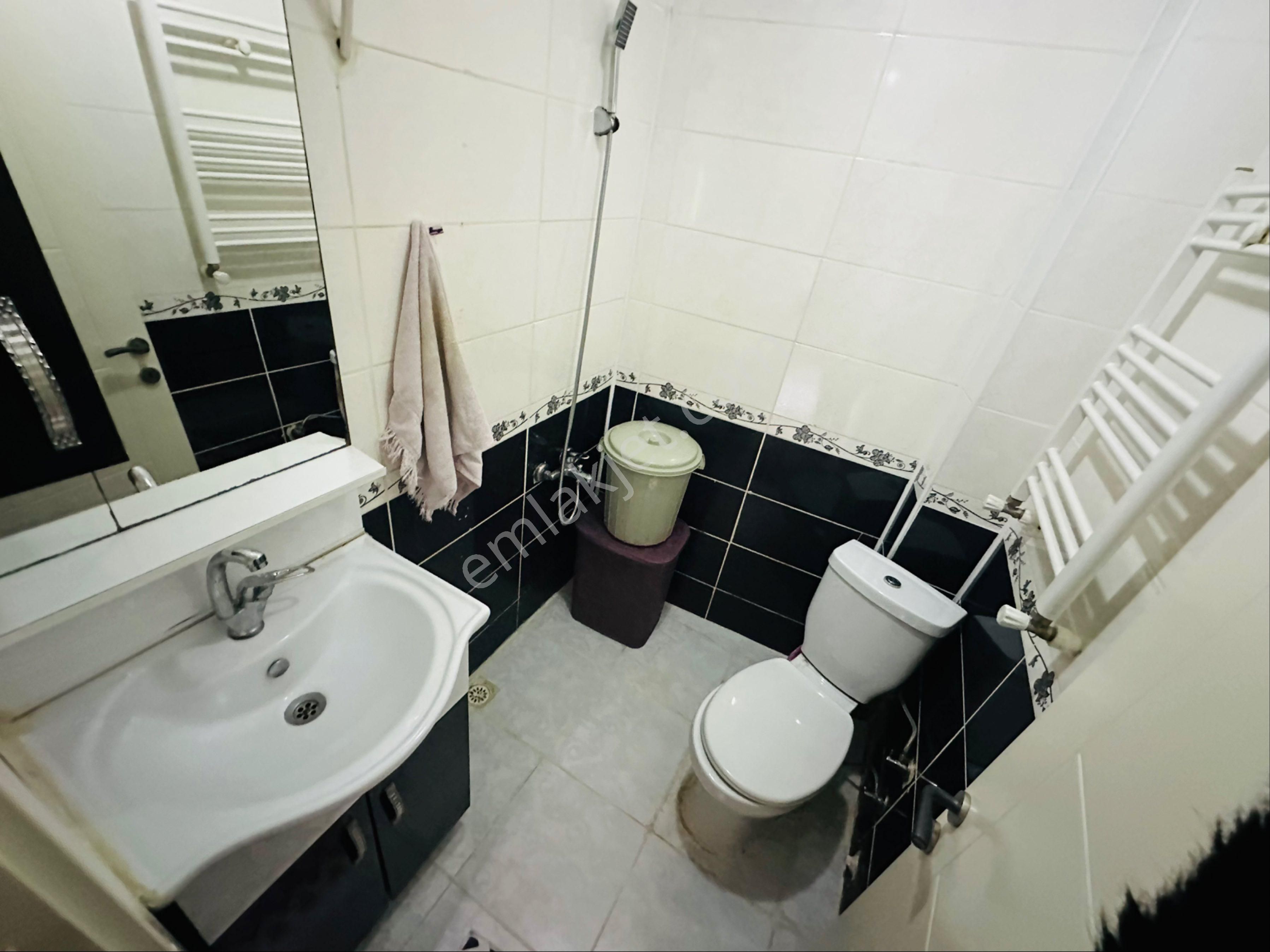 Tramvay Dibinde Caddeye Yakın 2+1 80m2 Satılık Bahçe Katı - Görsel 30