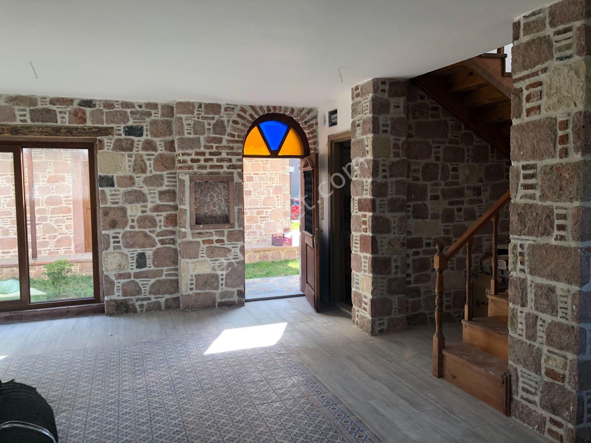 Balıkesir Ayvalık Camlık Ta Satılık Villa - Görsel 3