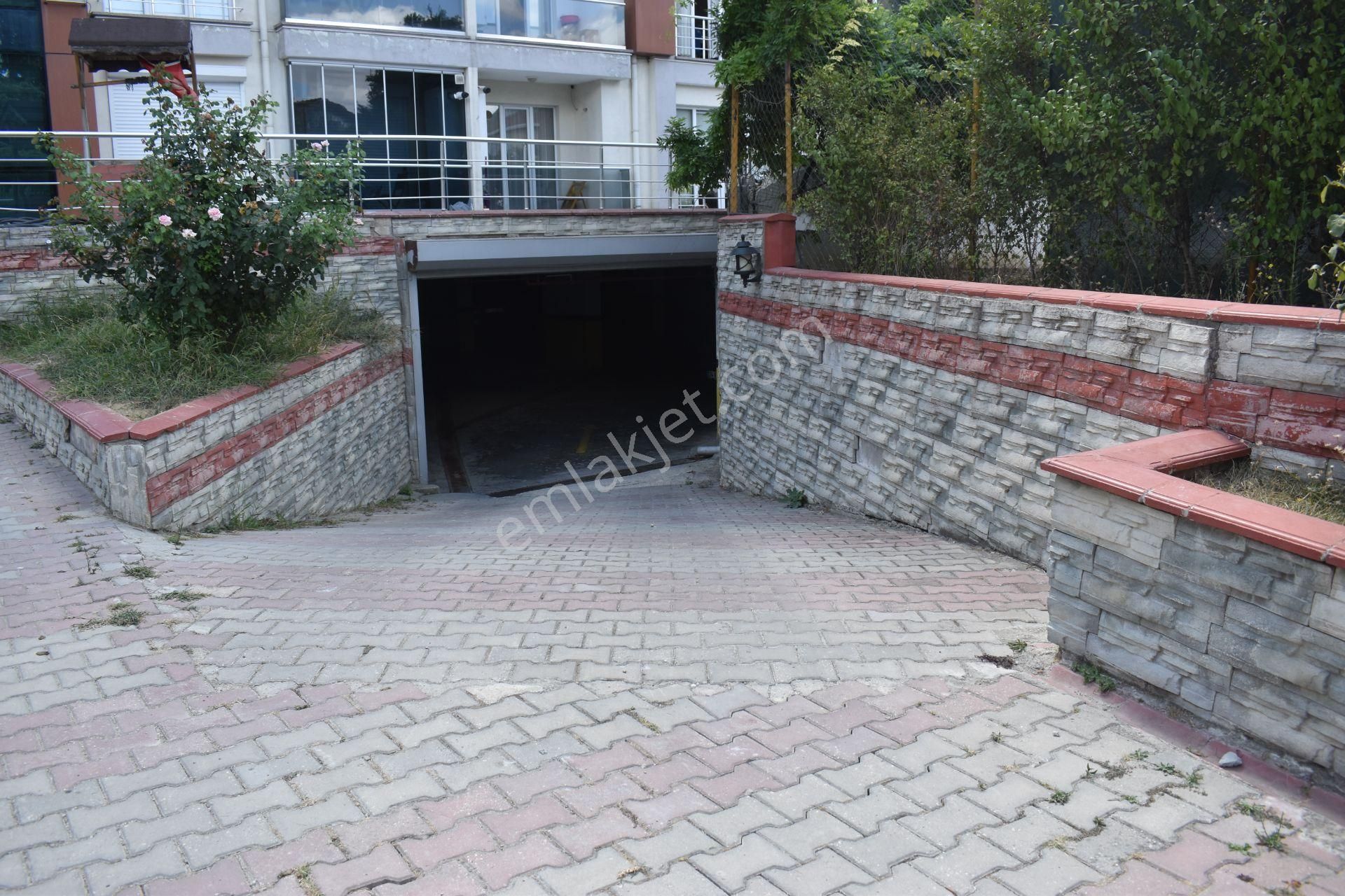 Büyükçekmece Atatürk Mah Havuzlu Sitede Ultra Lüks 4+2 Kiralık Dubleks - Görsel 35