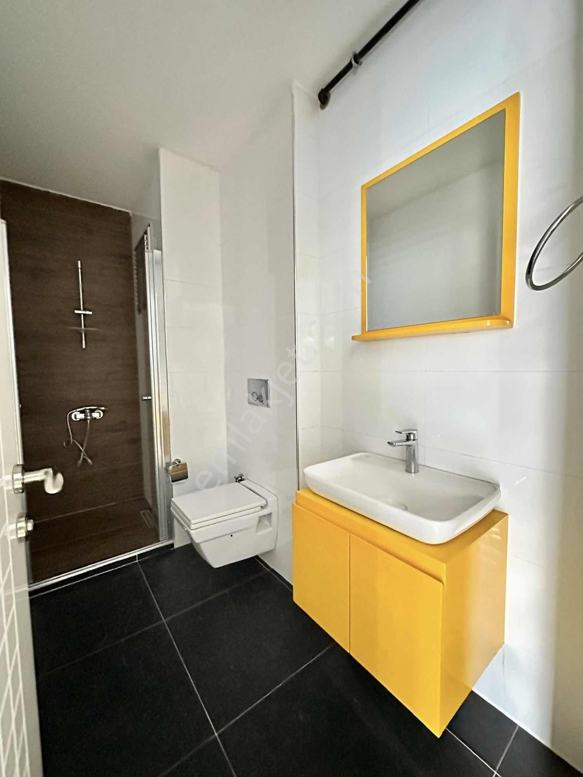Bölgenin En Prestijli Sitesinde Lüks Apartlar - Görsel 29