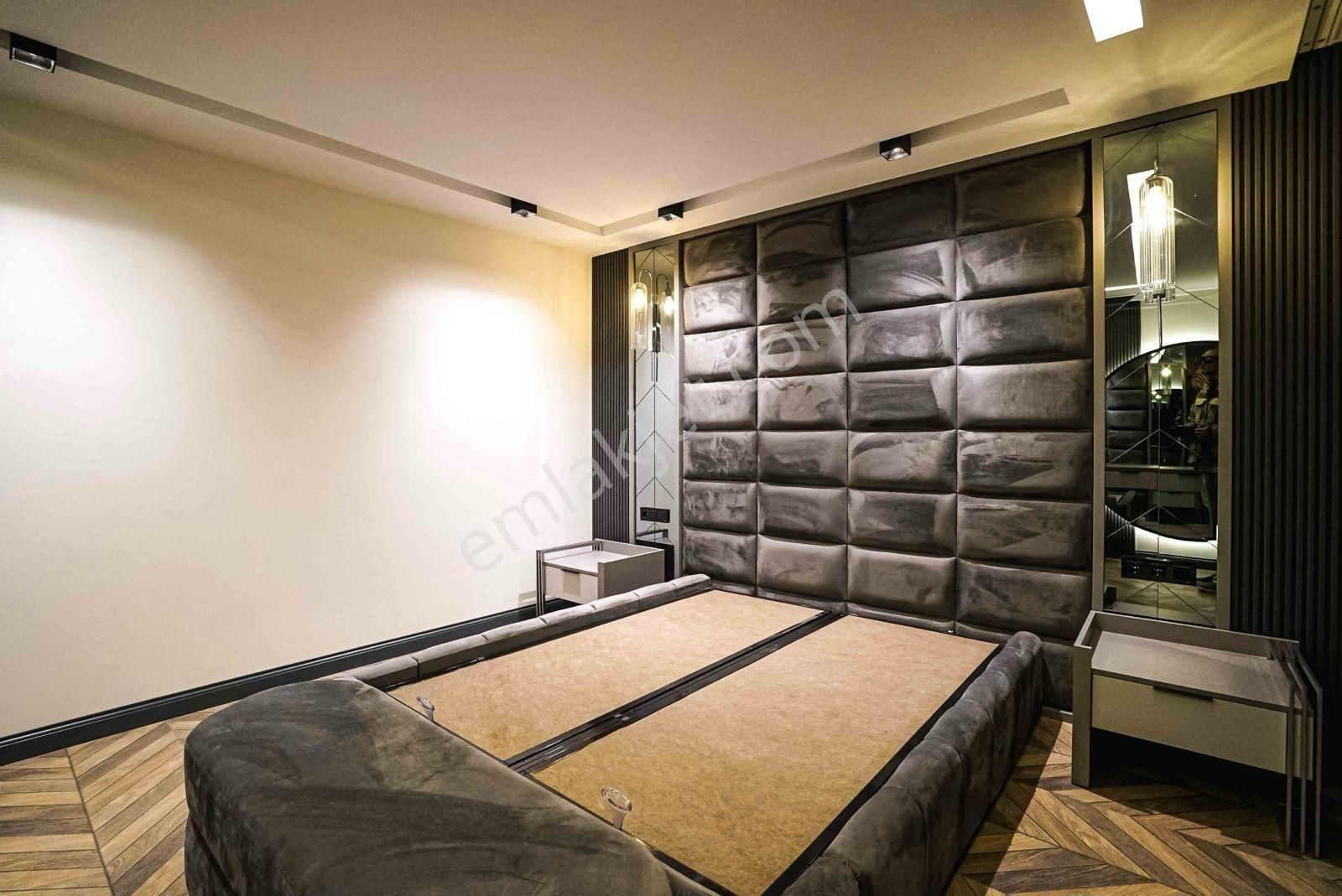 Kuşadası Merkezi Konumda 500 M2 Arsa İçinde Özel Havuzlu Müstakil 4+1 Villa - Görsel 22