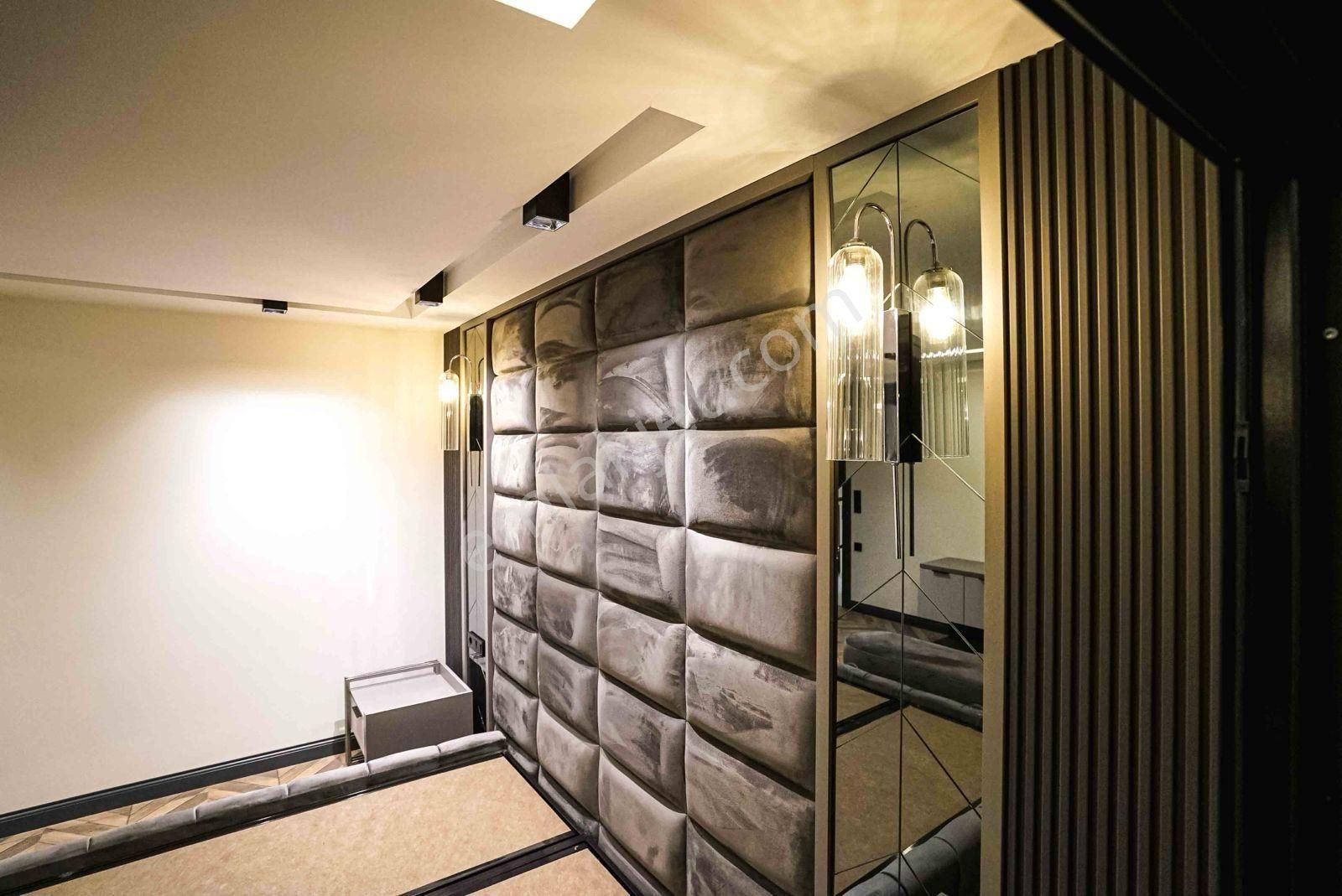 Kuşadası Merkezi Konumda 500 M2 Arsa İçinde Özel Havuzlu Müstakil 4+1 Villa - Görsel 16