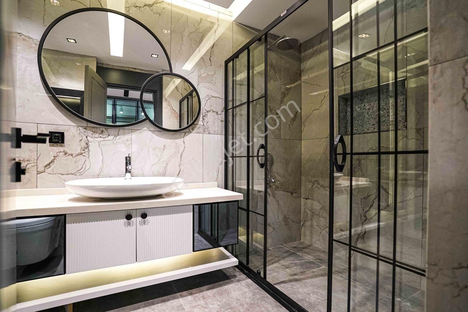 Kuşadası Merkezi Konumda 500 M2 Arsa İçinde Özel Havuzlu Müstakil 4+1 Villa - Görsel 28