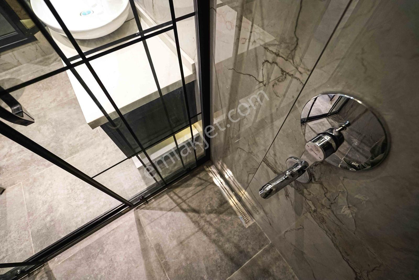 Kuşadası Merkezi Konumda 500 M2 Arsa İçinde Özel Havuzlu Müstakil 4+1 Villa - Görsel 25