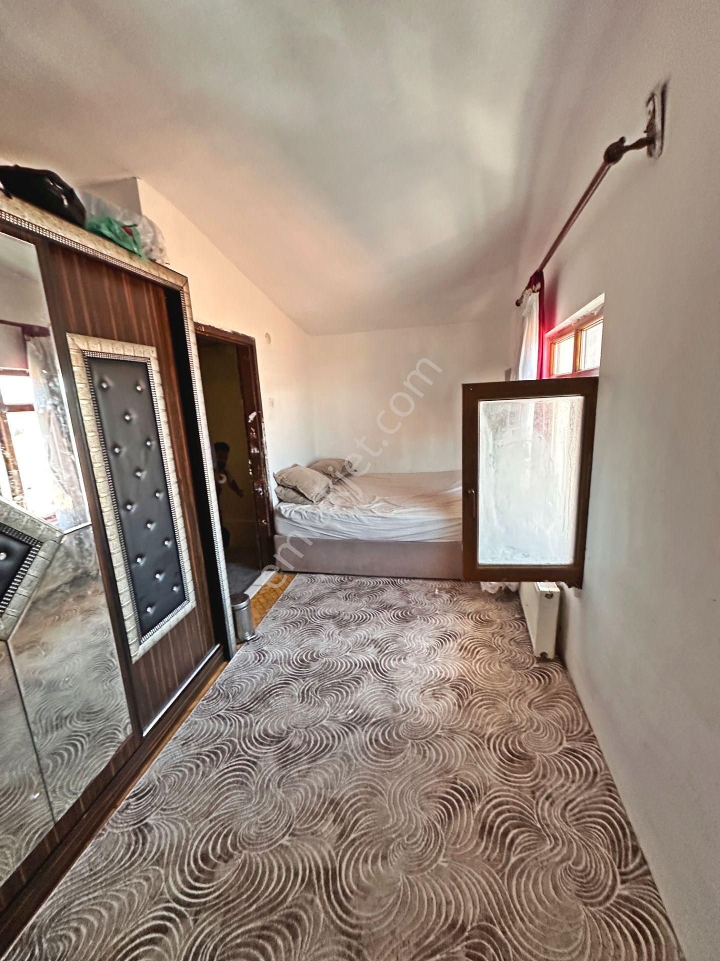 Şafaktepe Mahallesinde Ankara Manzaralı Teraslı 5+1 Satılık Dublex - Görsel 18