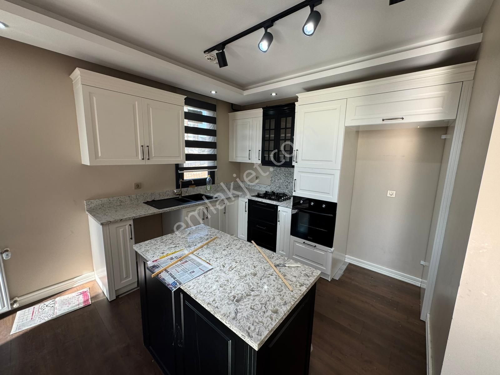 Ergünden 50. Yılda Site İçinde 3+1 Geniş Ve Modern Satılık Daire - Görsel 6