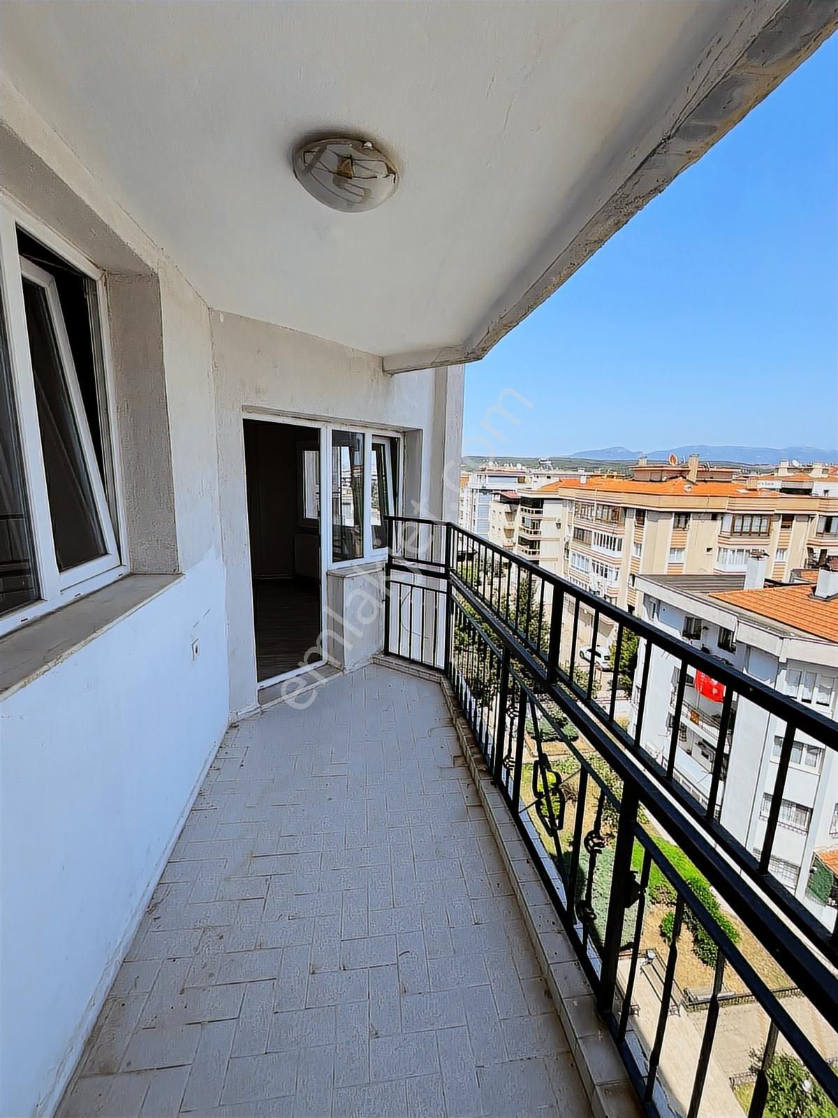 Gaziemir Site İçi 3+1 Köşe Arakat Kiralık Daire - Görsel 25