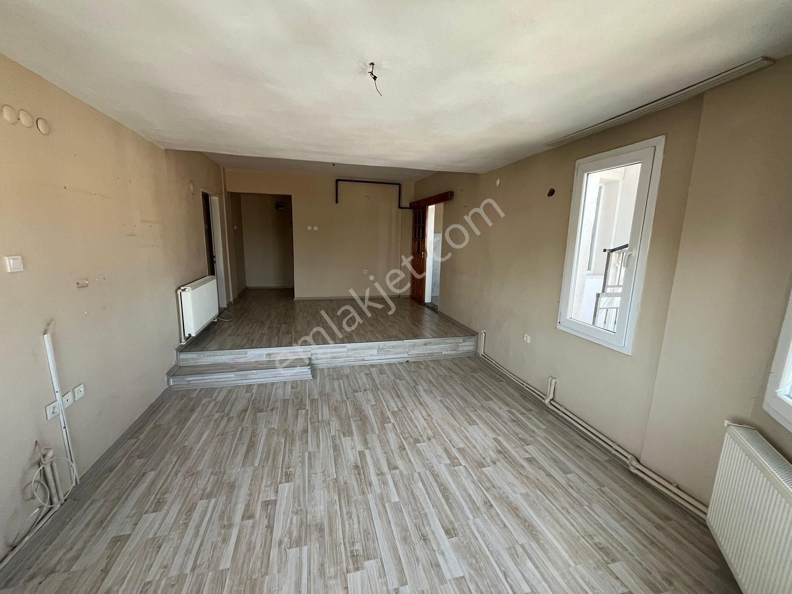 Gaziemir Site İçi 3+1 Köşe Arakat Kiralık Daire - Görsel 4