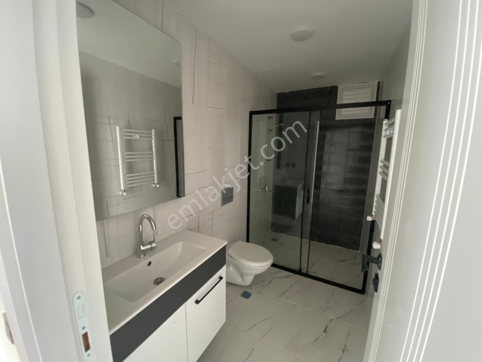 Tece Deniz Mah.de Açık/kapalı Otoparklı & Havuzlu Geniş 3+1 - Görsel 10