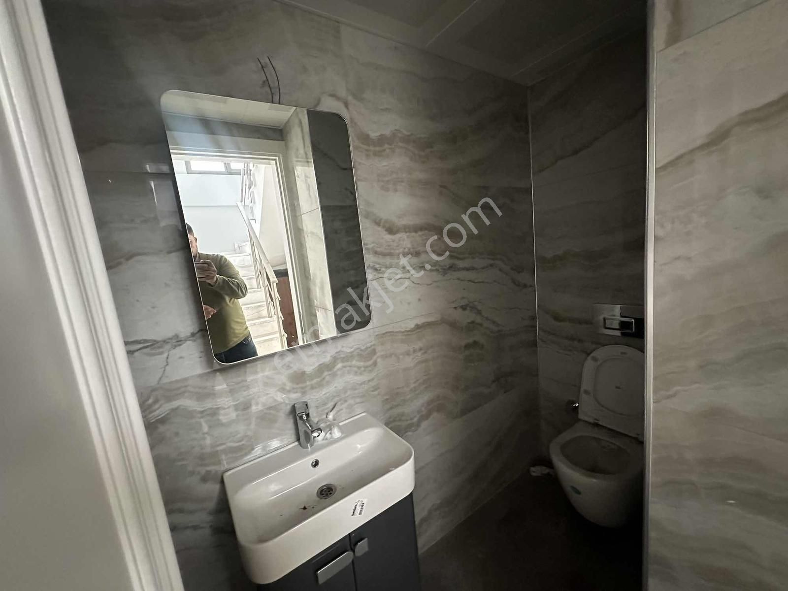 Beçin'de Doğa Manzaralı Kiralık Sıfır Triplex Villa - Görsel 14