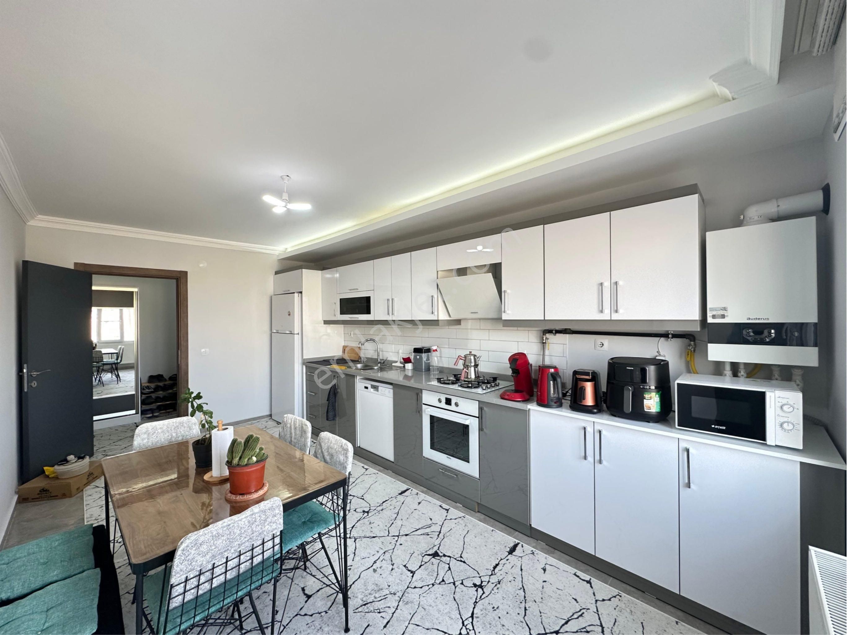 Brs Emlaktan Ptt Arkası 2+1 Ultra Lüks - Görsel 4