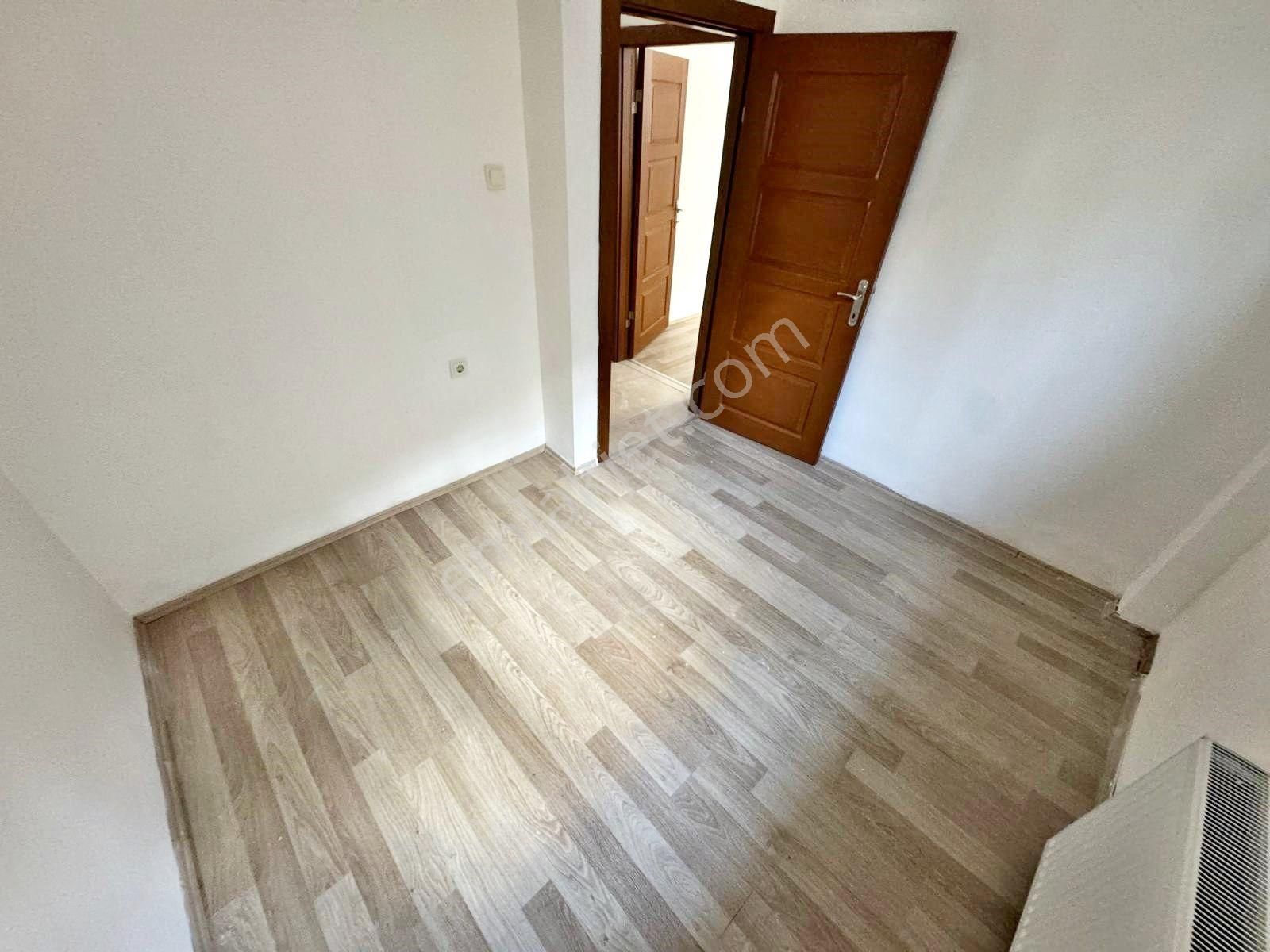 Gold Emlaktan Uygun Fiyata Kiralık 3+1 Asansörlü Daire - Görsel 17