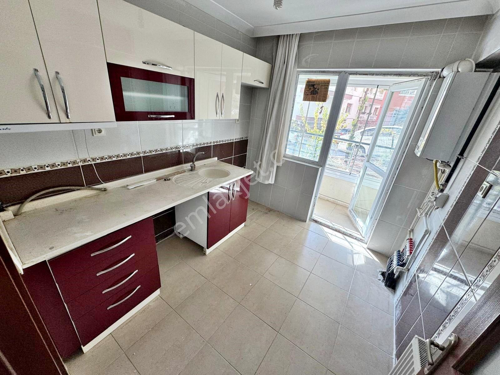 Gold Emlaktan Uygun Fiyata Kiralık 3+1 Asansörlü Daire - Görsel 6