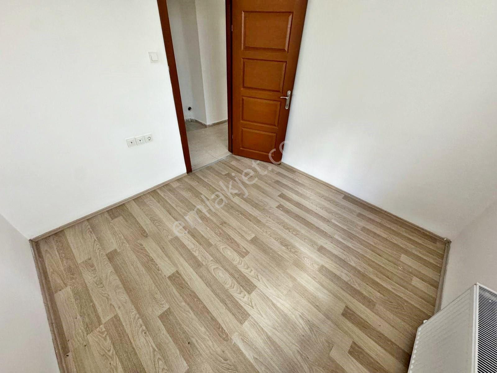 Gold Emlaktan Uygun Fiyata Kiralık 3+1 Asansörlü Daire - Görsel 13