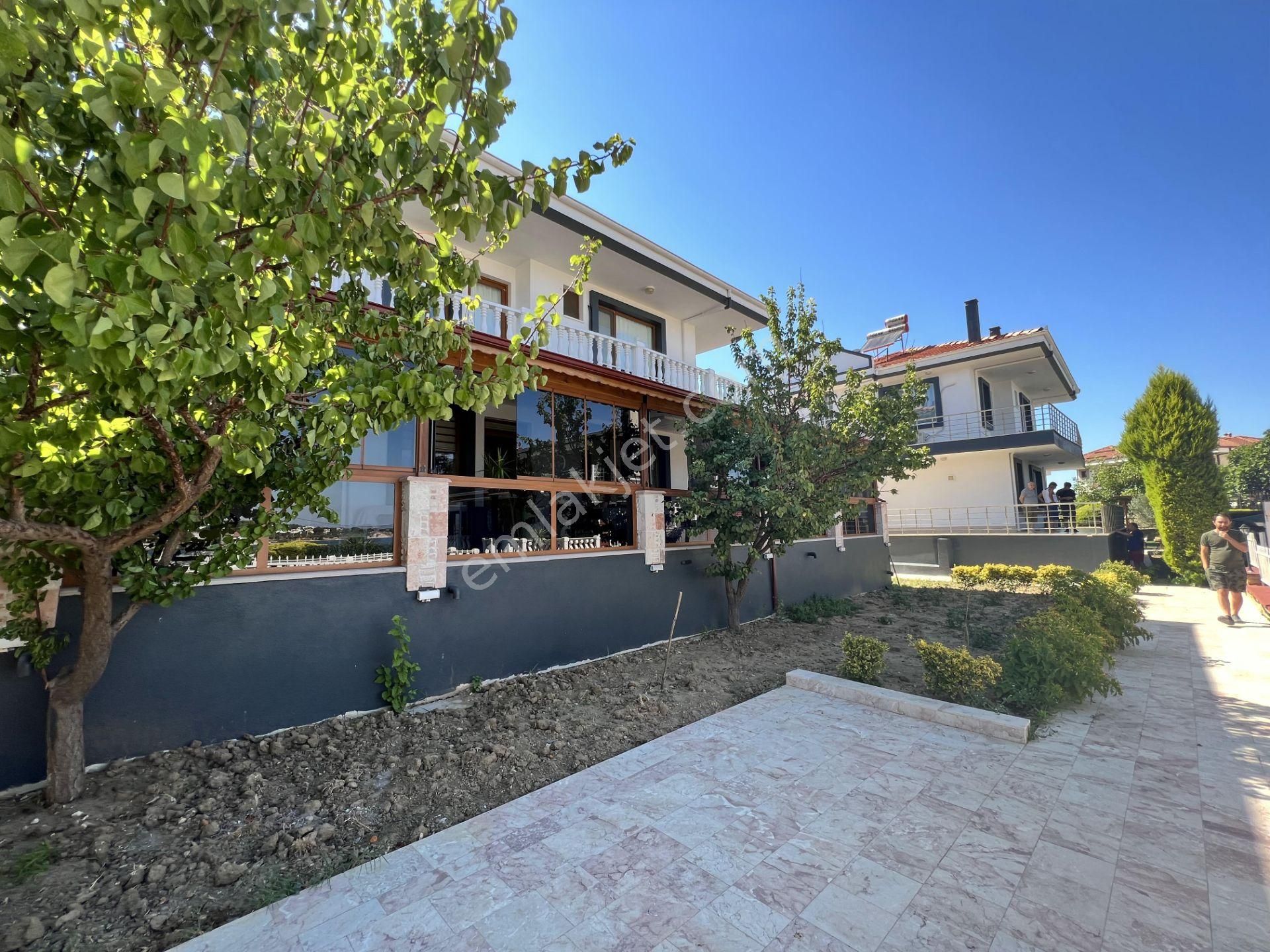 Balıkesir Ayvalık Ta Satılık 2 Adet Villa.denize 50 Metre - Görsel 4