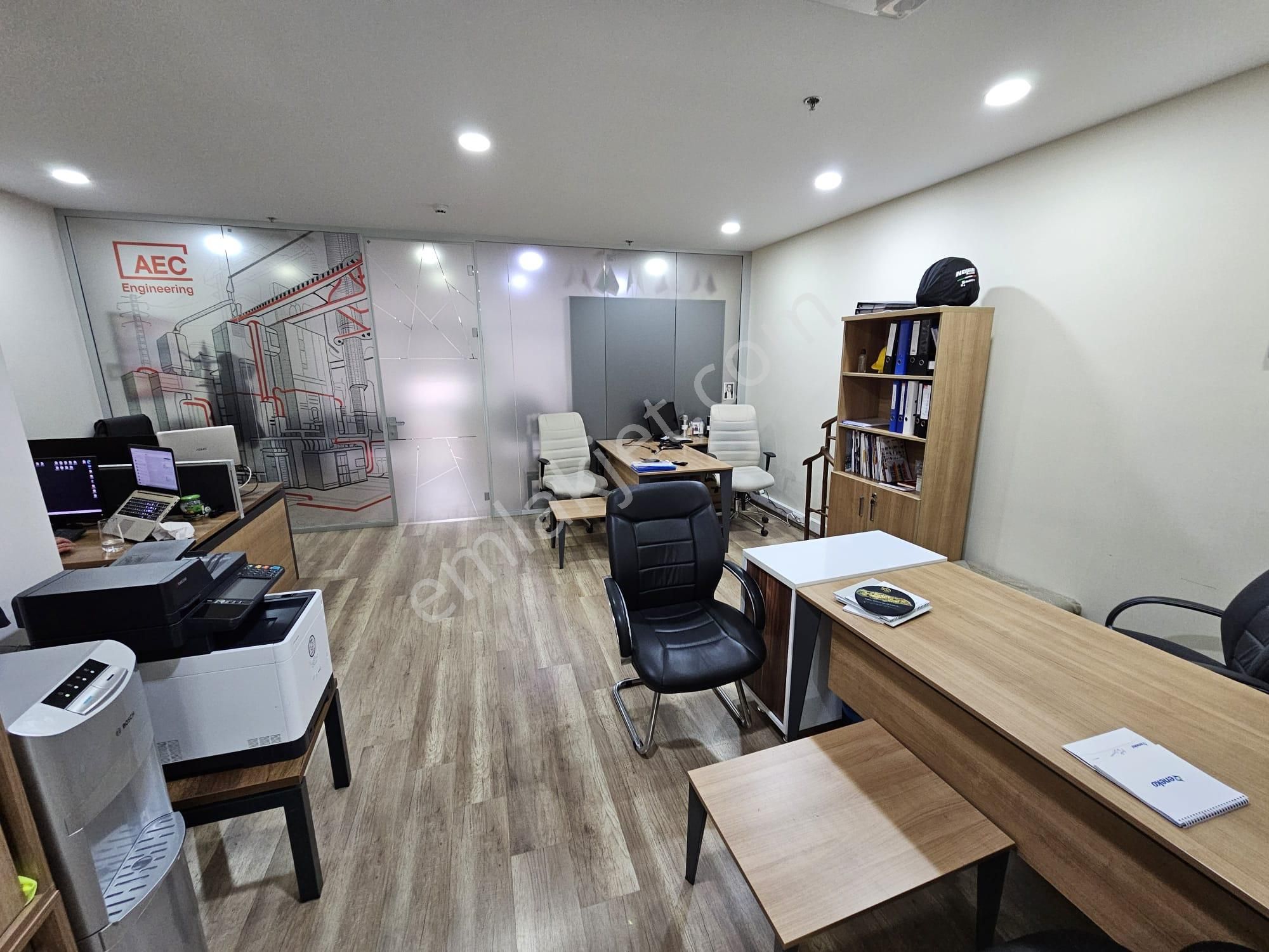 Maltepe Ofistanbul Plaza Kdv'li 198m2 Kiralık 2+2 İskanlı Dubleks Ofis - Görsel 35