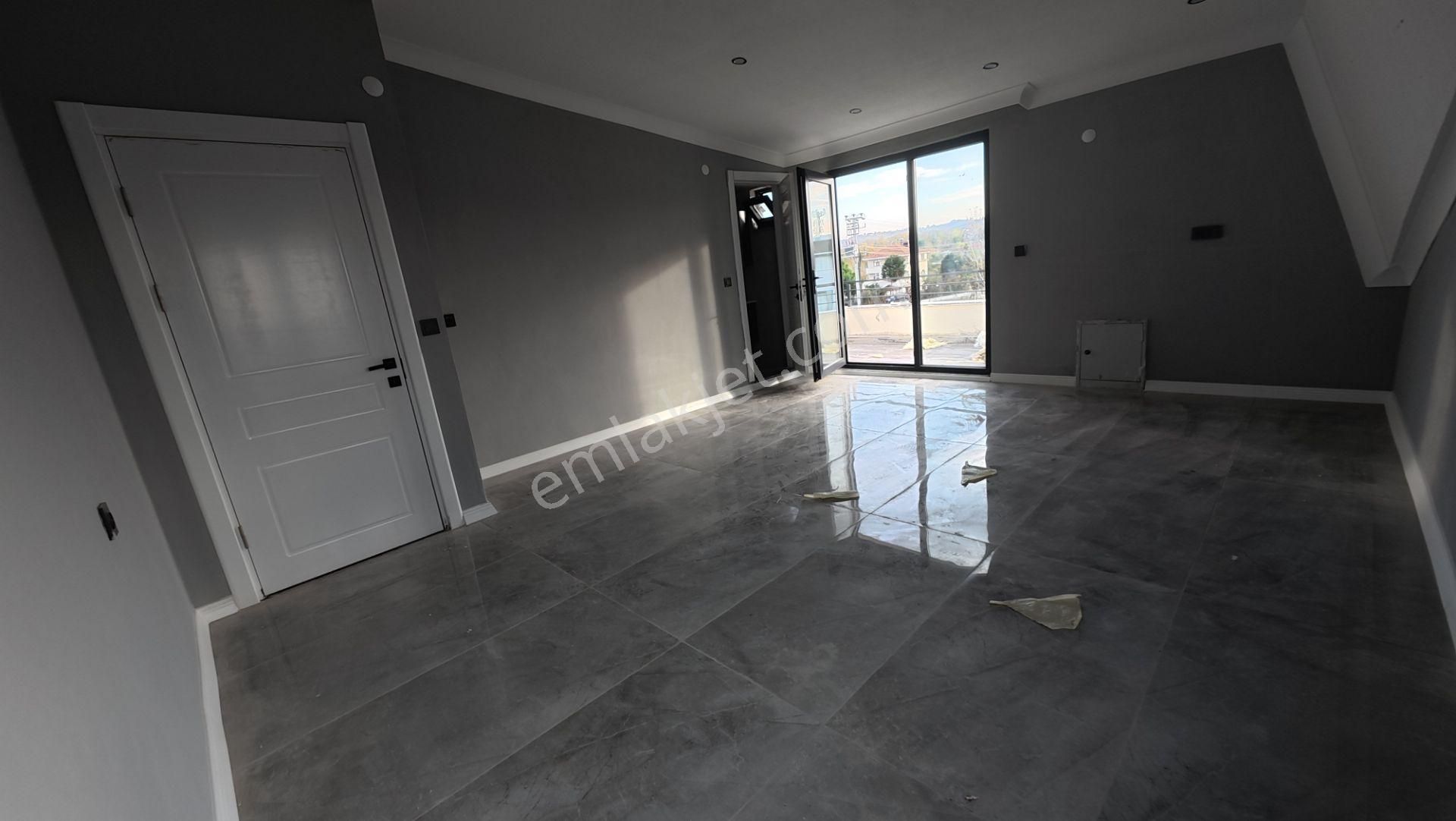 Kocaali’de Satılık 3+1 Villa Sıfır Ve Modern - Görsel 19