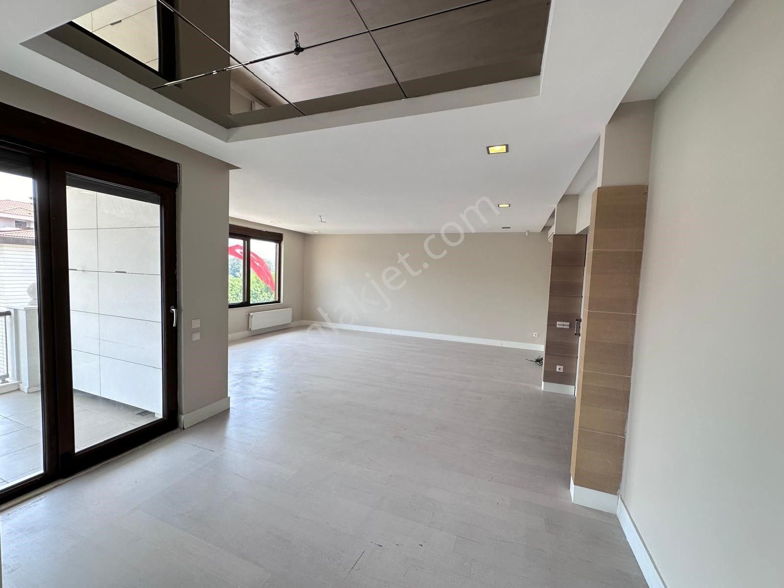 Kadı Konakları - Uluç'ta Kadı Konakları'nda Geniş Ve Bakımlı 4+1 Satılık Daire