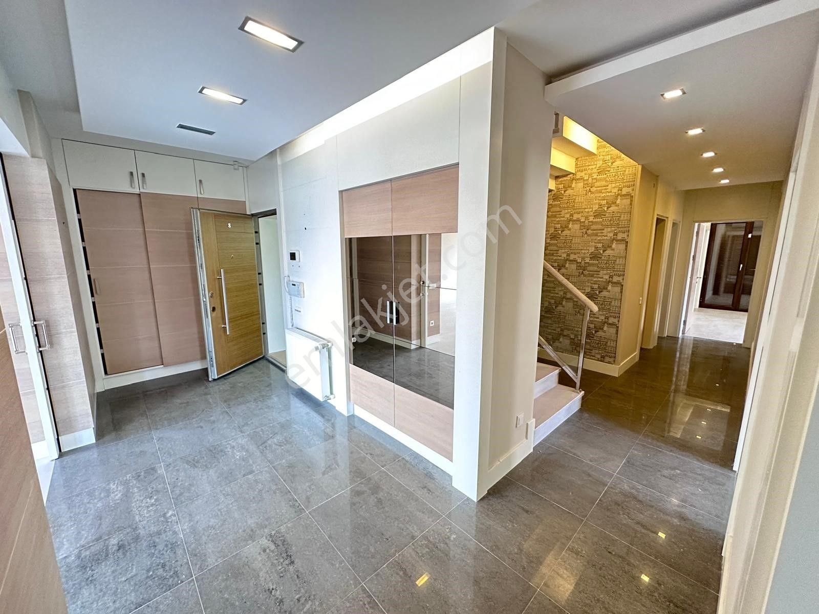 Kadı Konakları - Uluç'ta Kadı Konakları'nda Geniş Ve Bakımlı 4+1 Satılık Daire - Görsel 7