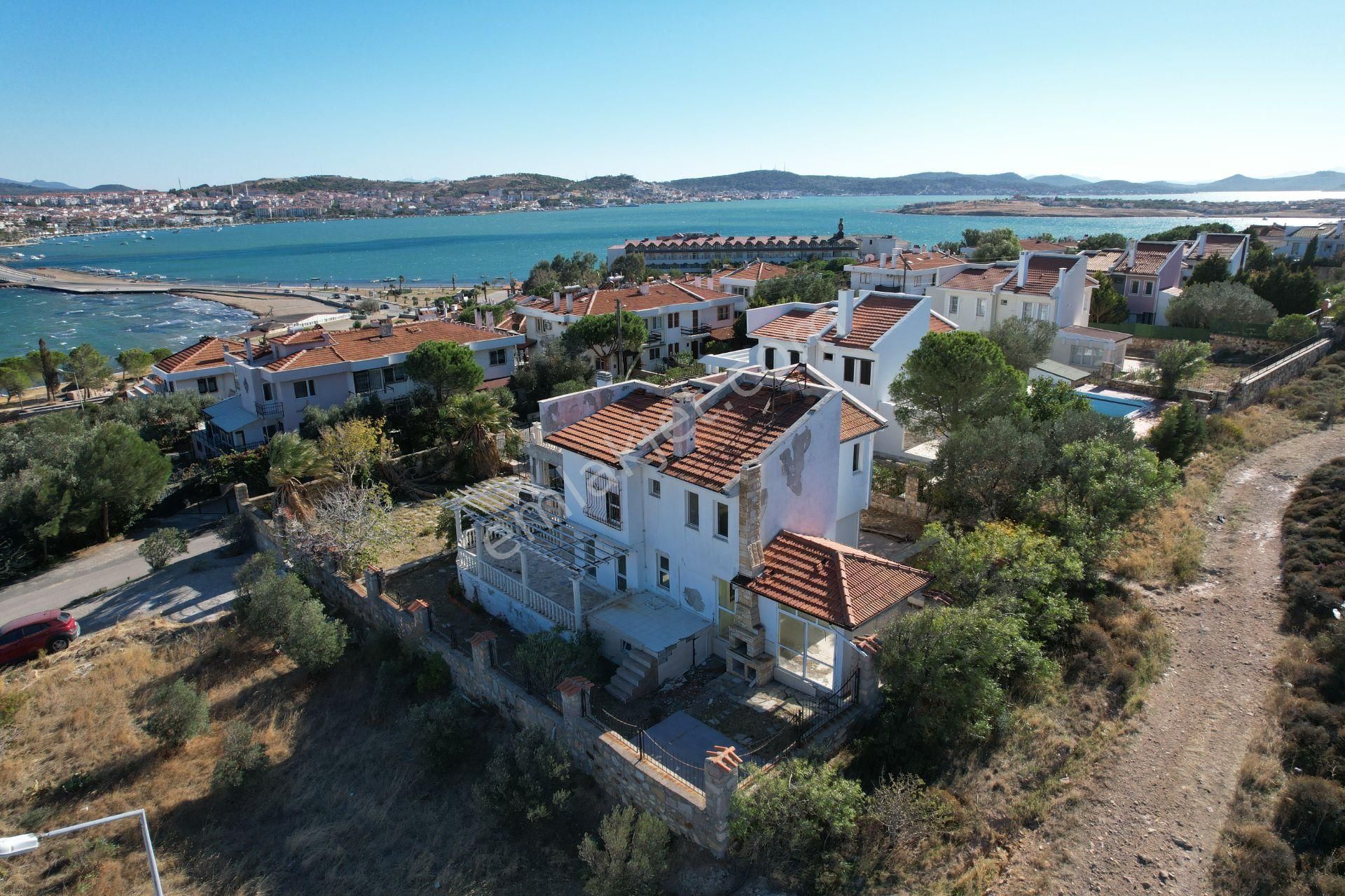 Balıkesir Ayvalık Cunda Da Satılık Muhtesem Villa