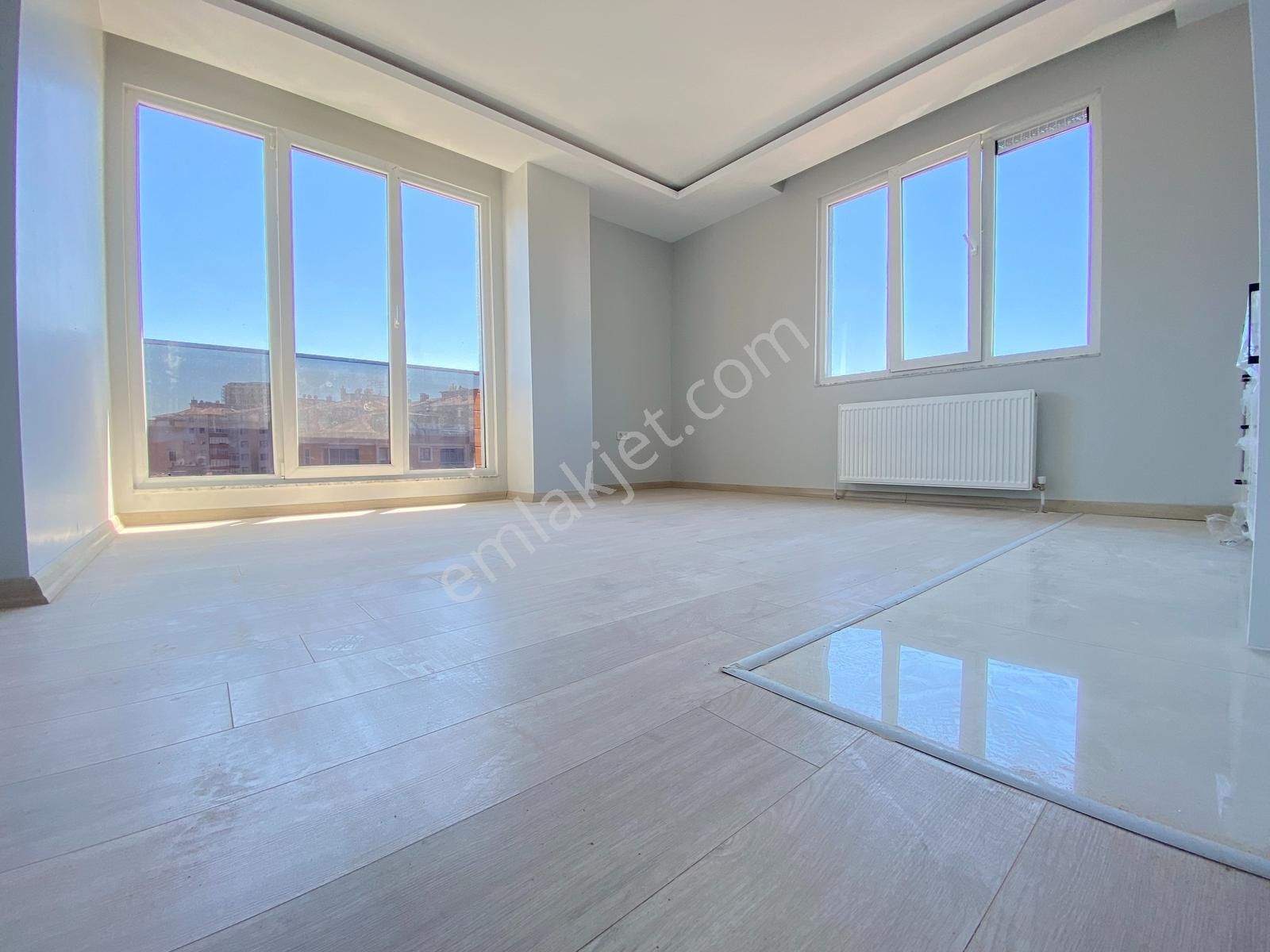 Focus'tan Metro-hastane-adliye Yakını,sıfır,k.otoparklı, Şık 2+1