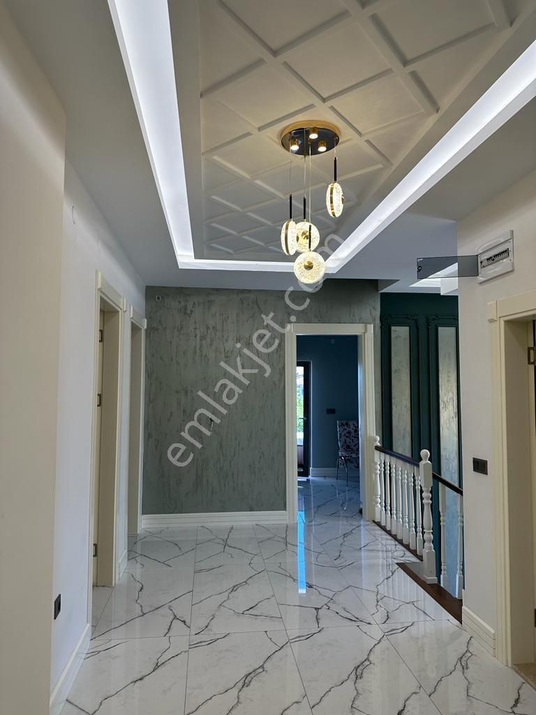 Fatma Ülken Gayrimenkulden 6 Odalı Hisarcıkta Satılık Villa - Görsel 9