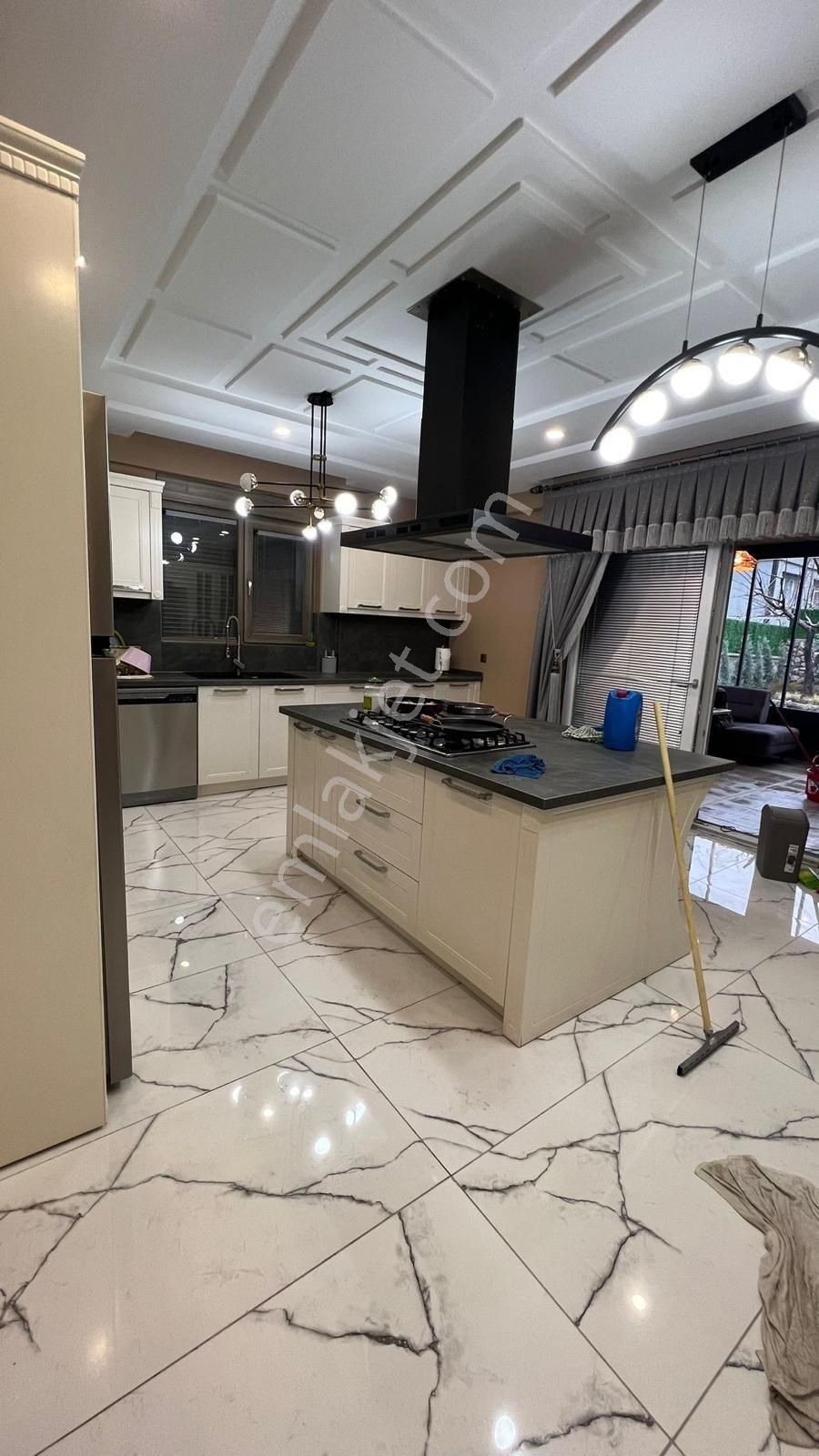 Fatma Ülken Gayrimenkulden 6 Odalı Hisarcıkta Satılık Villa - Görsel 14