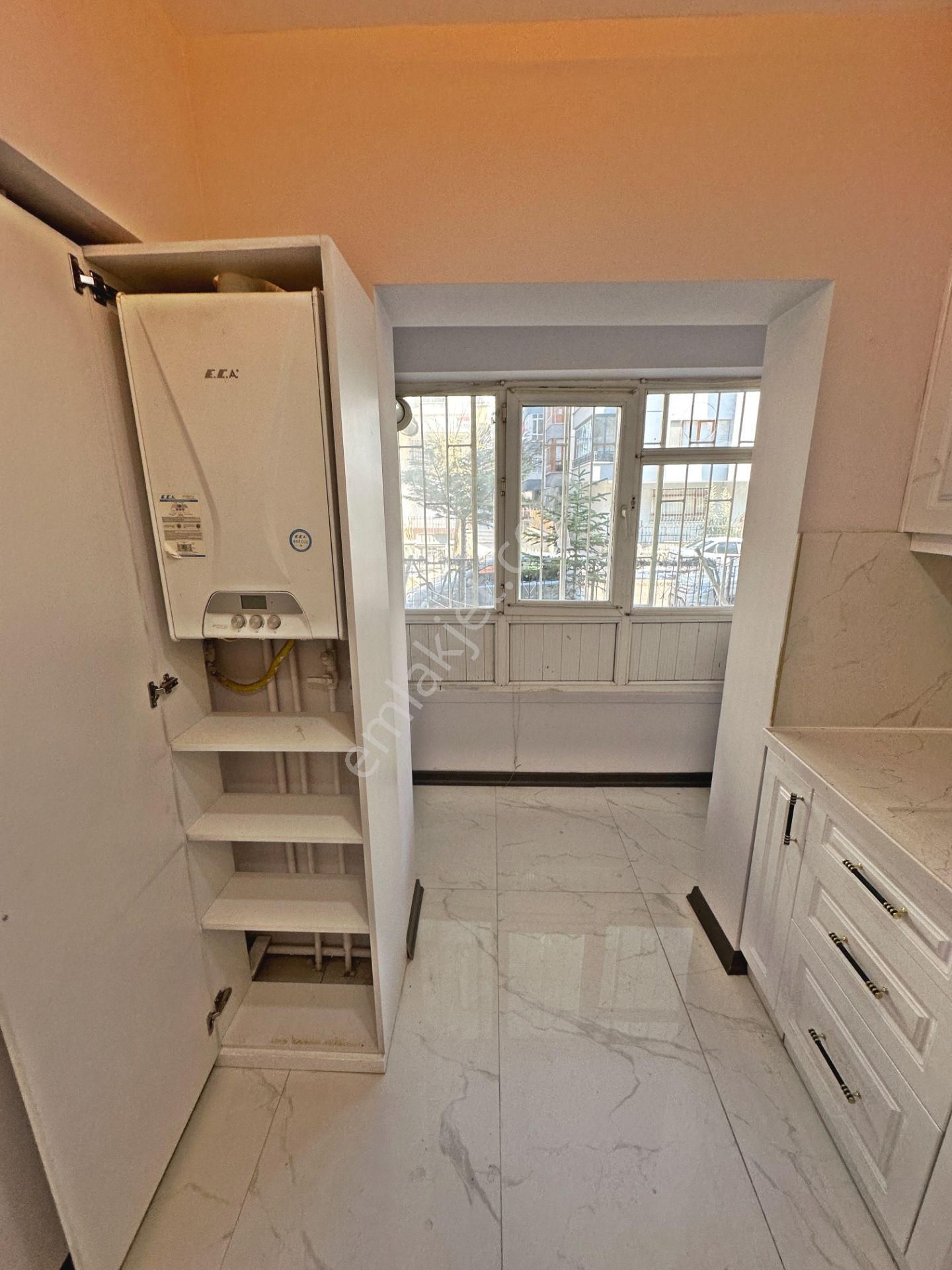 Demirlibahçe Mahallesinde Ön Cephede Bağımsız Salon 3+1 Satılık Daire - Görsel 9