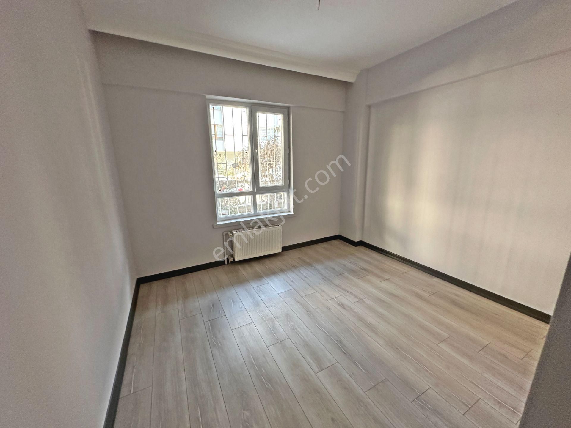 Demirlibahçe Mahallesinde Ön Cephede Bağımsız Salon 3+1 Satılık Daire - Görsel 21