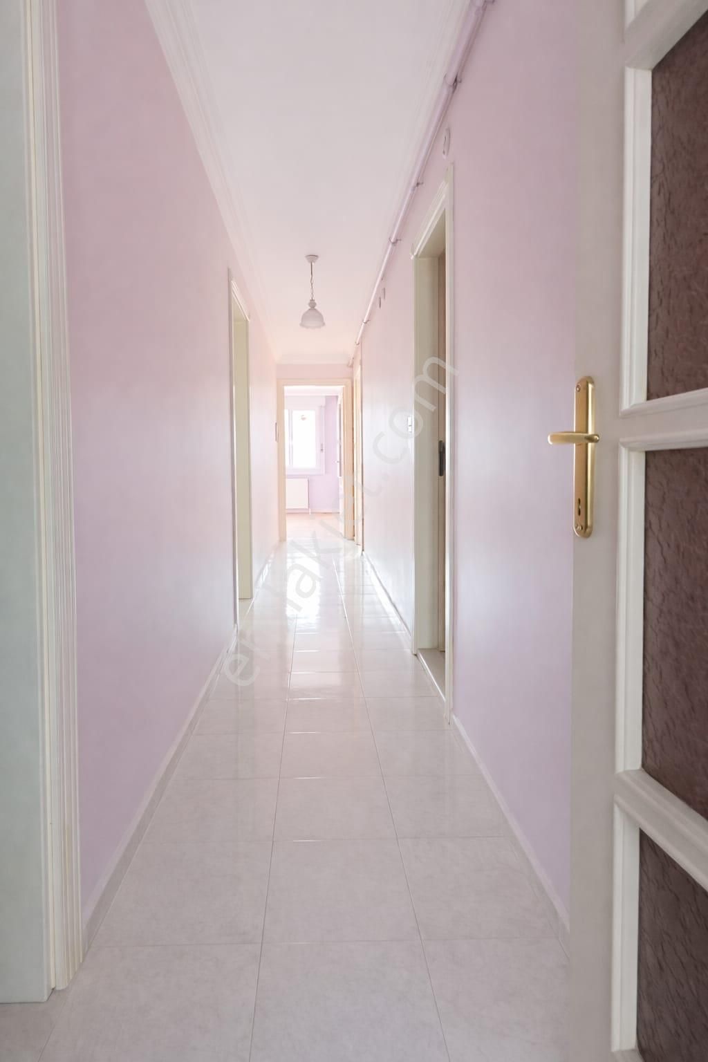 İnönü Caddesi Poligon Metro Yakını Otoparklı Satılık Daire 4+1 - Görsel 11