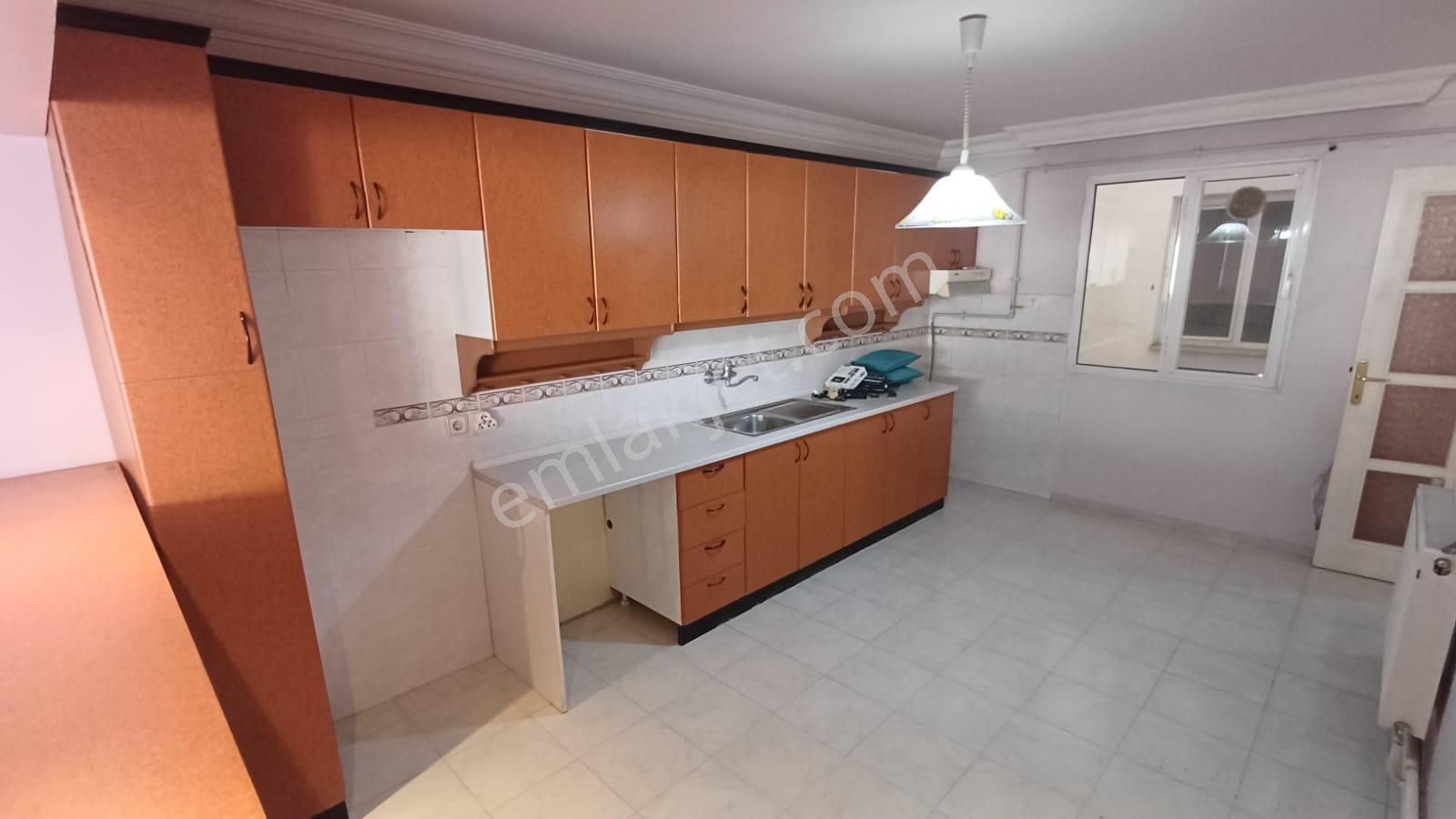 İnönü Caddesi Poligon Metro Yakını Otoparklı Satılık Daire 4+1 - Görsel 7