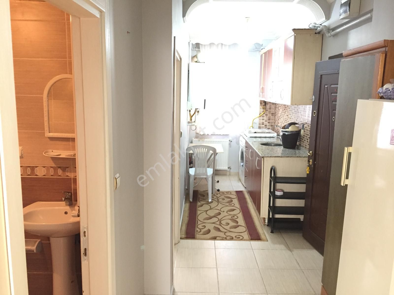 Ful Eşyalı Merkezi Konumda Ayrı Mutfaklı Kombili 1+1 Geniş Temiz Daire - Görsel 15