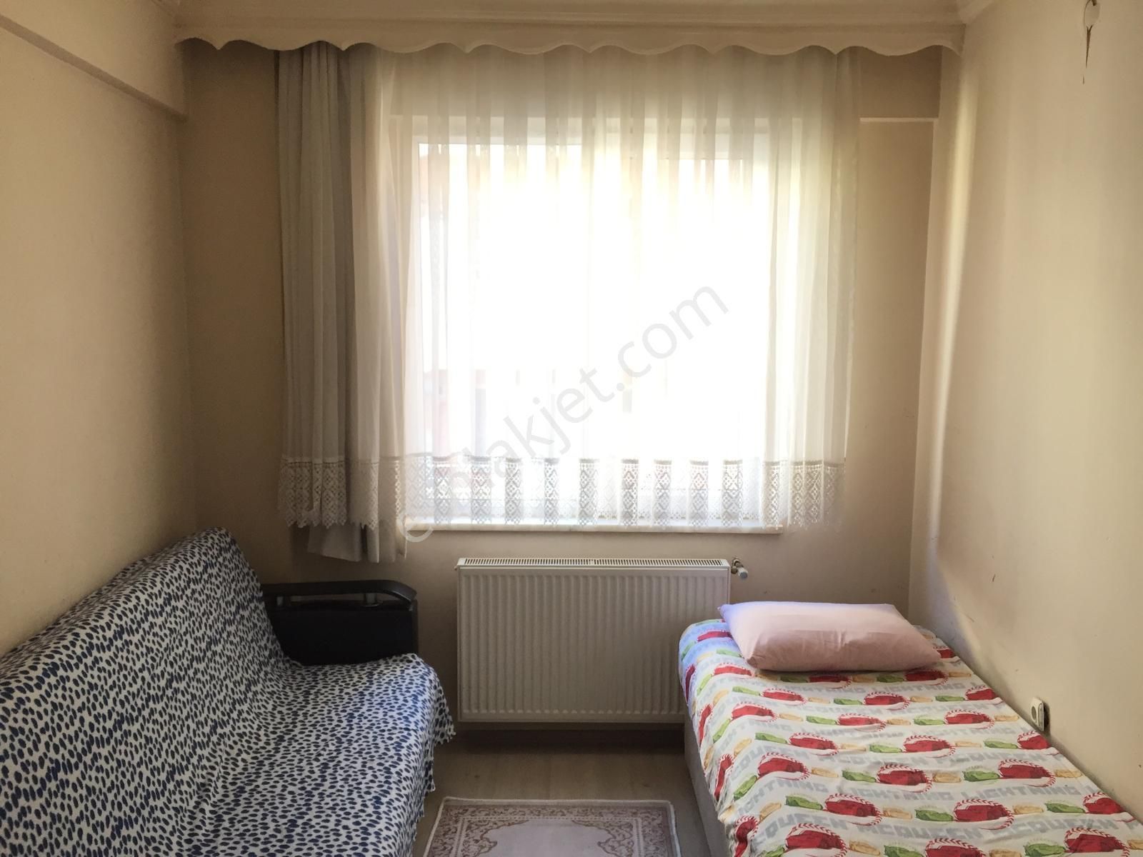 Ful Eşyalı Merkezi Konumda Ayrı Mutfaklı Kombili 1+1 Geniş Temiz Daire - Görsel 5